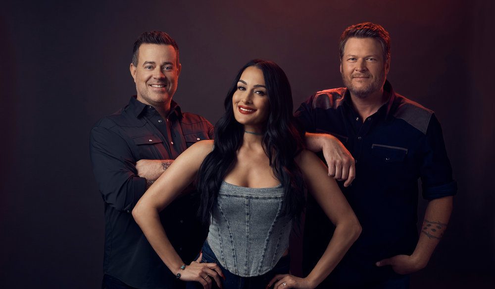 BARMAGEDDON -- Season:2 -- Pictured: (l-r) Carson Daly, Nikki Bella, Blake Shelton --