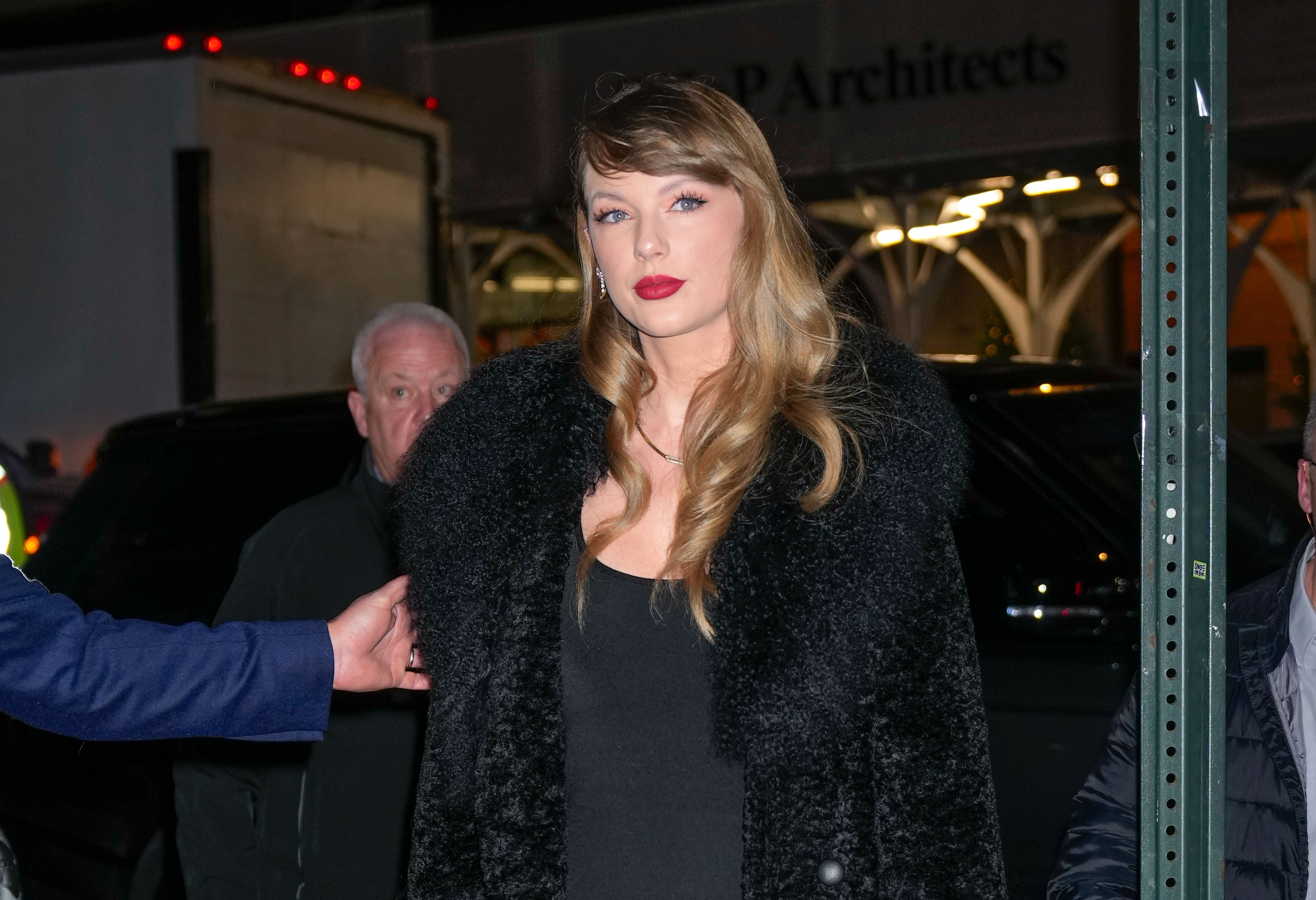 Taylor Swift attends "Poor Things" premiere