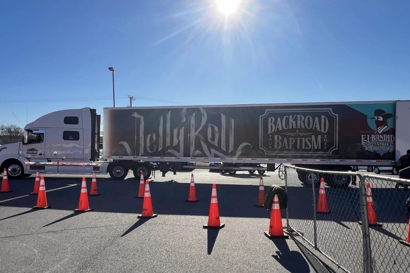 jelly roll nashville christmas donation