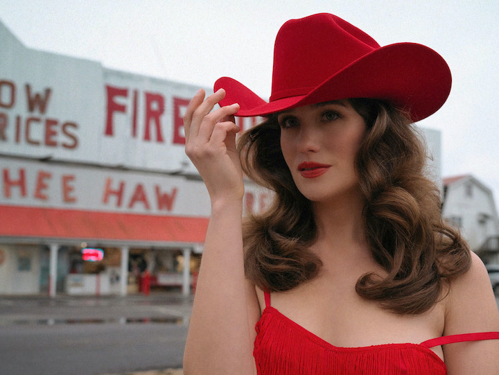 Lola Kirke