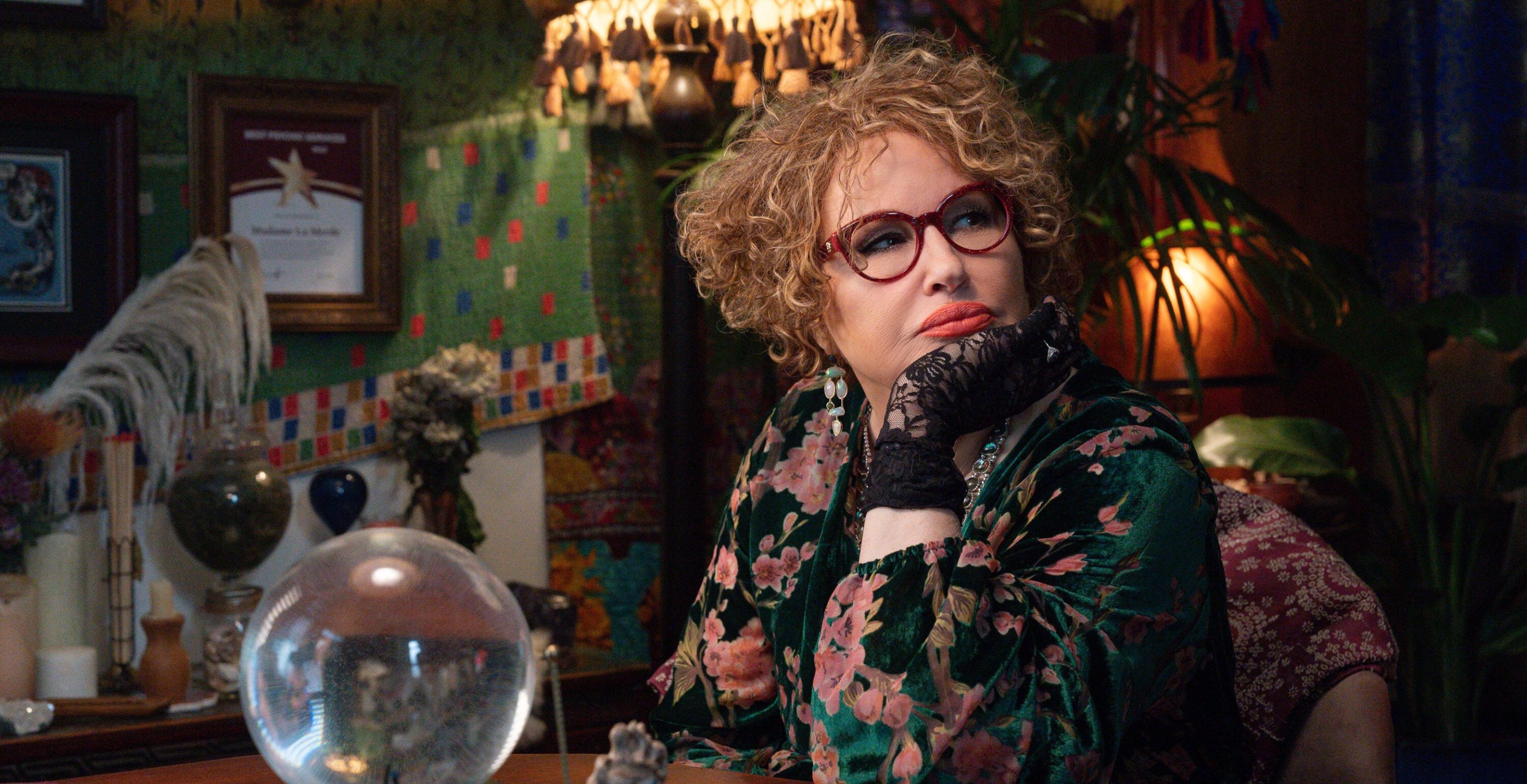 Jennifer Coolidge in Hulu's "Life & Beth" Season 2
