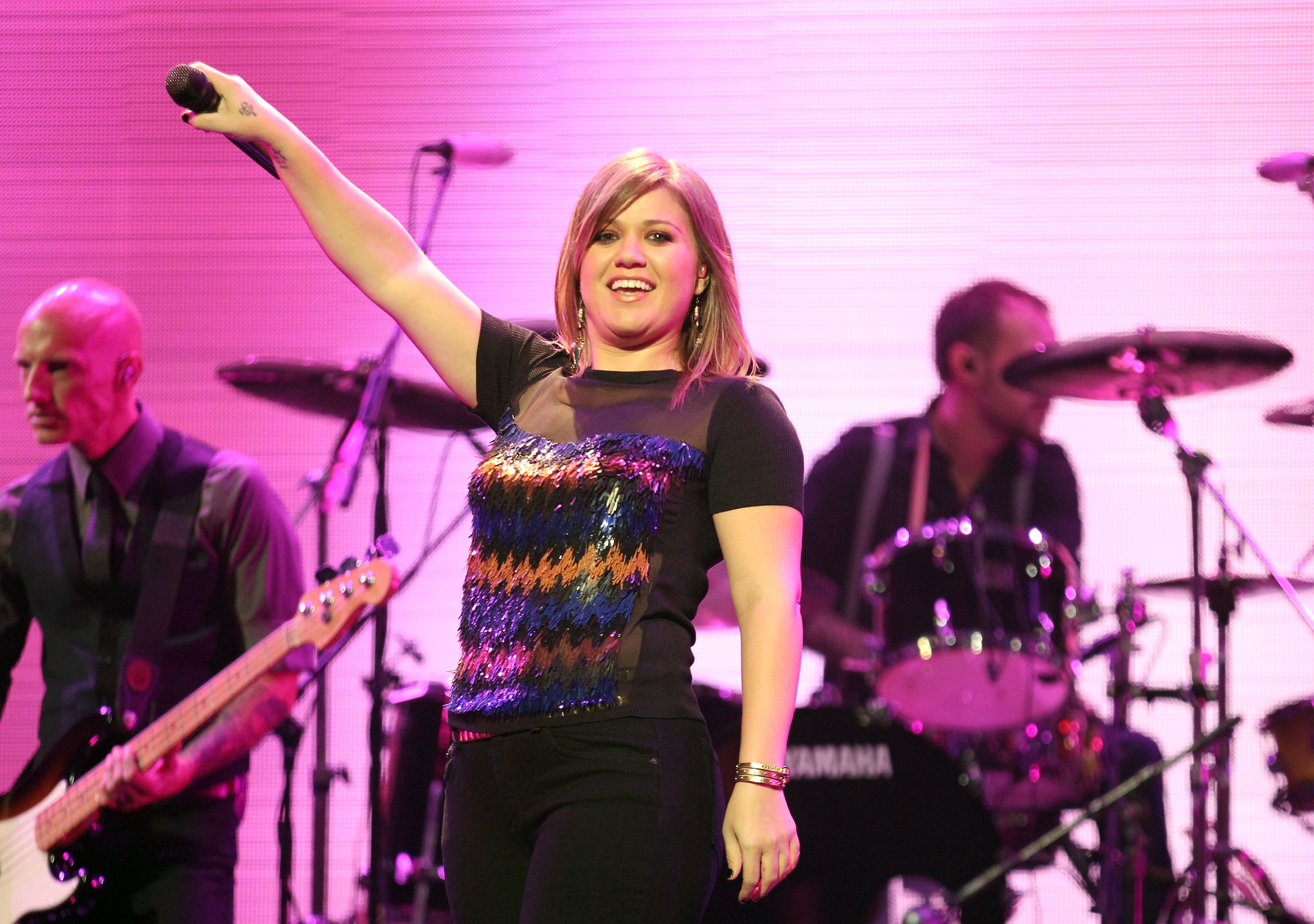 LAS VEGAS, NV - SEPTEMBER 23: Singer Kelly Clarkson performs onstage at the iHeartRadio Music Festival held at the MGM Grand Garden Arena on September 23, 2011 in Las Vegas, Nevada. 