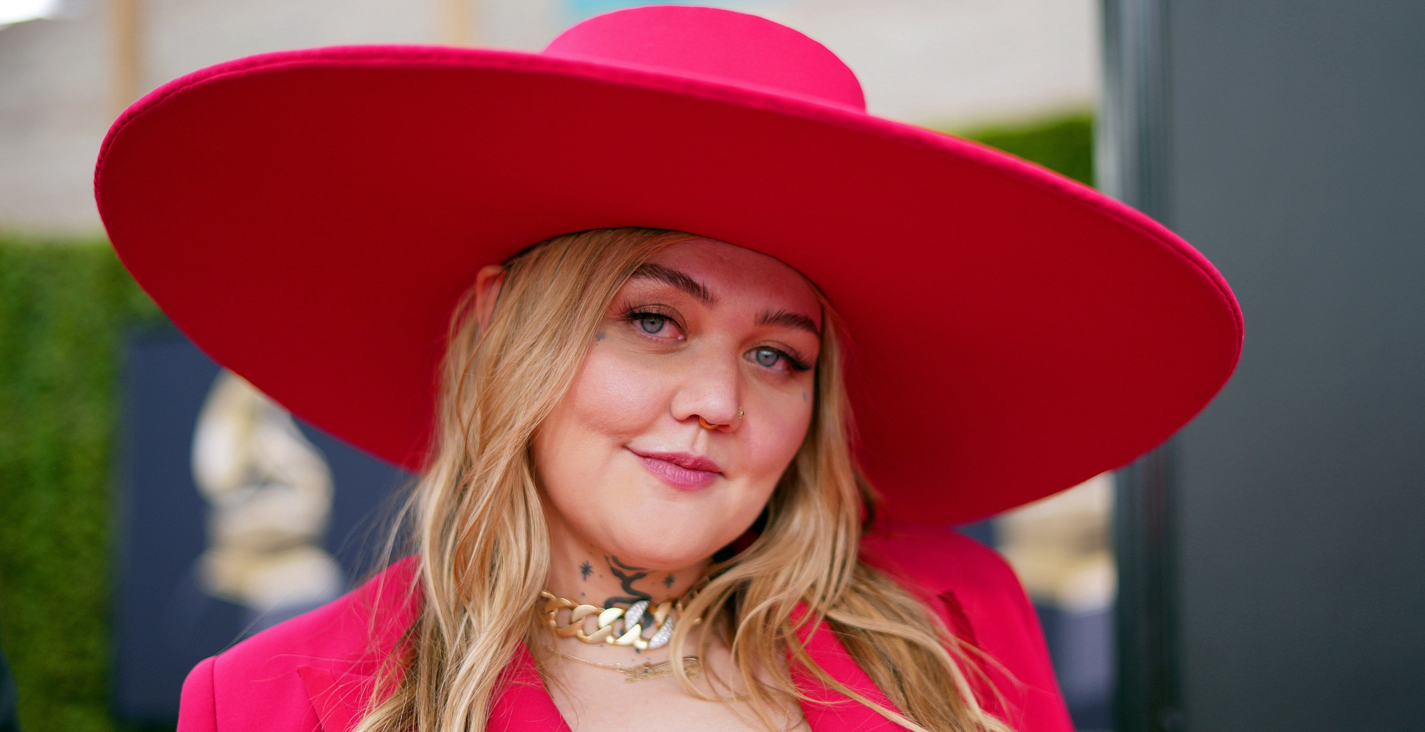 LAS VEGAS, NEVADA - APRIL 03: Elle King attends the 64th Annual GRAMMY Awards at MGM Grand Garden Arena on April 03, 2022 in Las Vegas, Nevada.