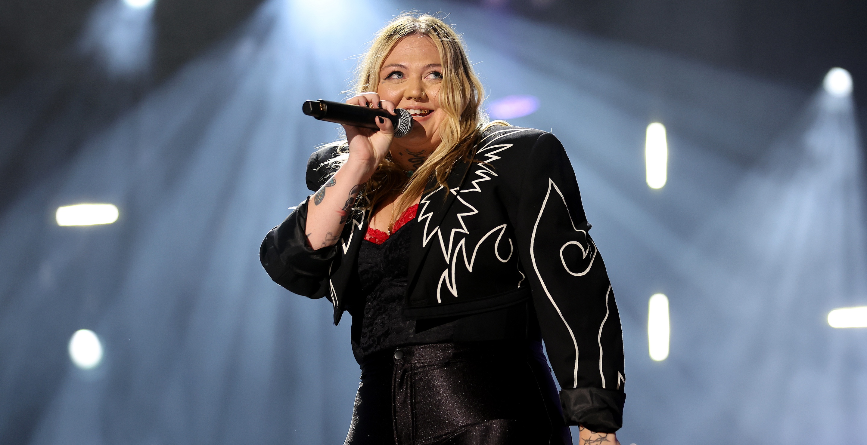 NASHVILLE, TENNESSEE - JUNE 12: Elle King performs during day 4 of CMA Fest 2022 at Nissan Stadium on June 12, 2022 in Nashville, Tennessee.