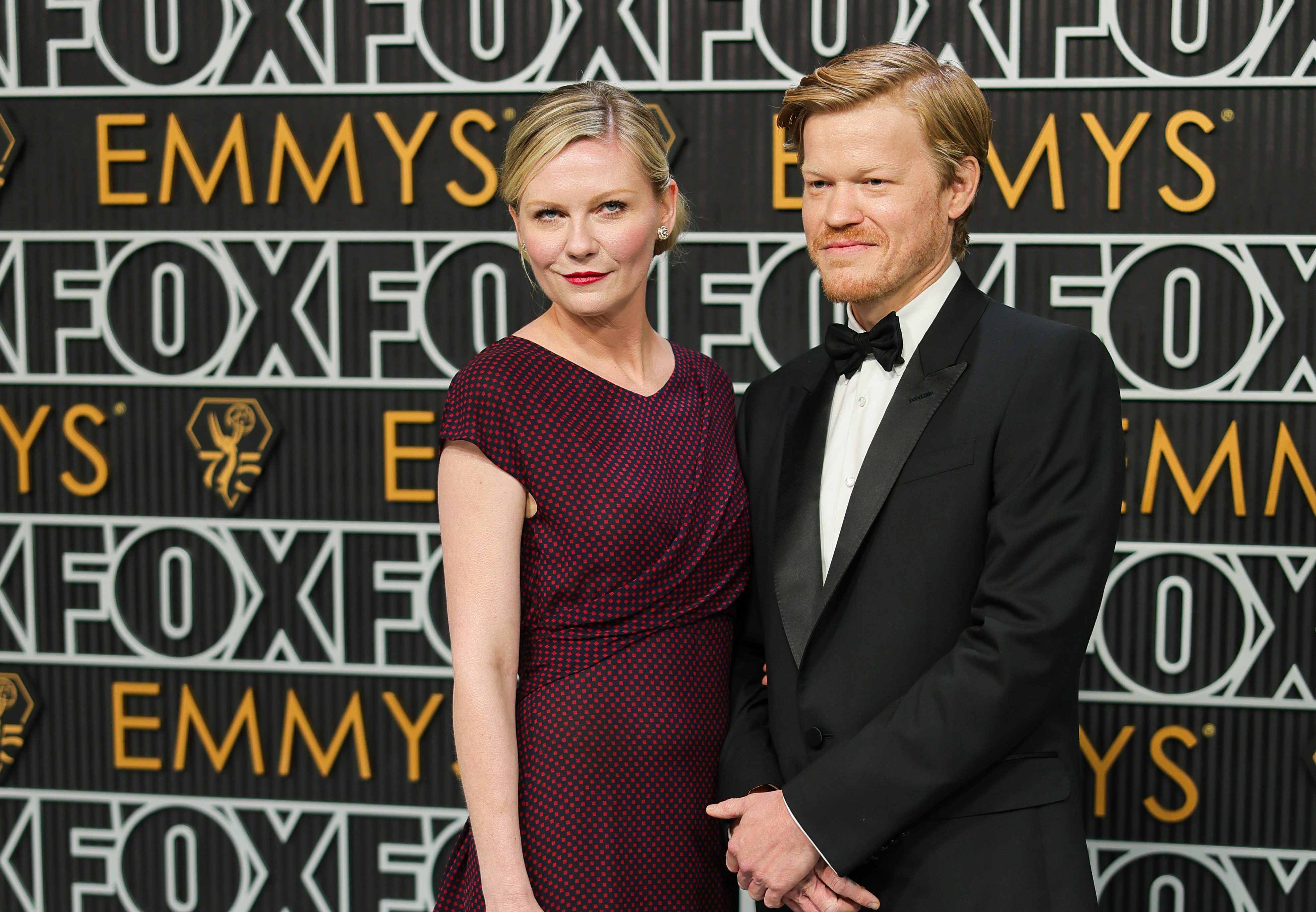 LOS ANGELES, CALIFORNIA - JANUARY 15: (L-R) Kirsten Dunst and Jesse Plemons attend the 75th Primetime Emmy Awards at Peacock Theater on January 15, 2024 in Los Angeles, California.