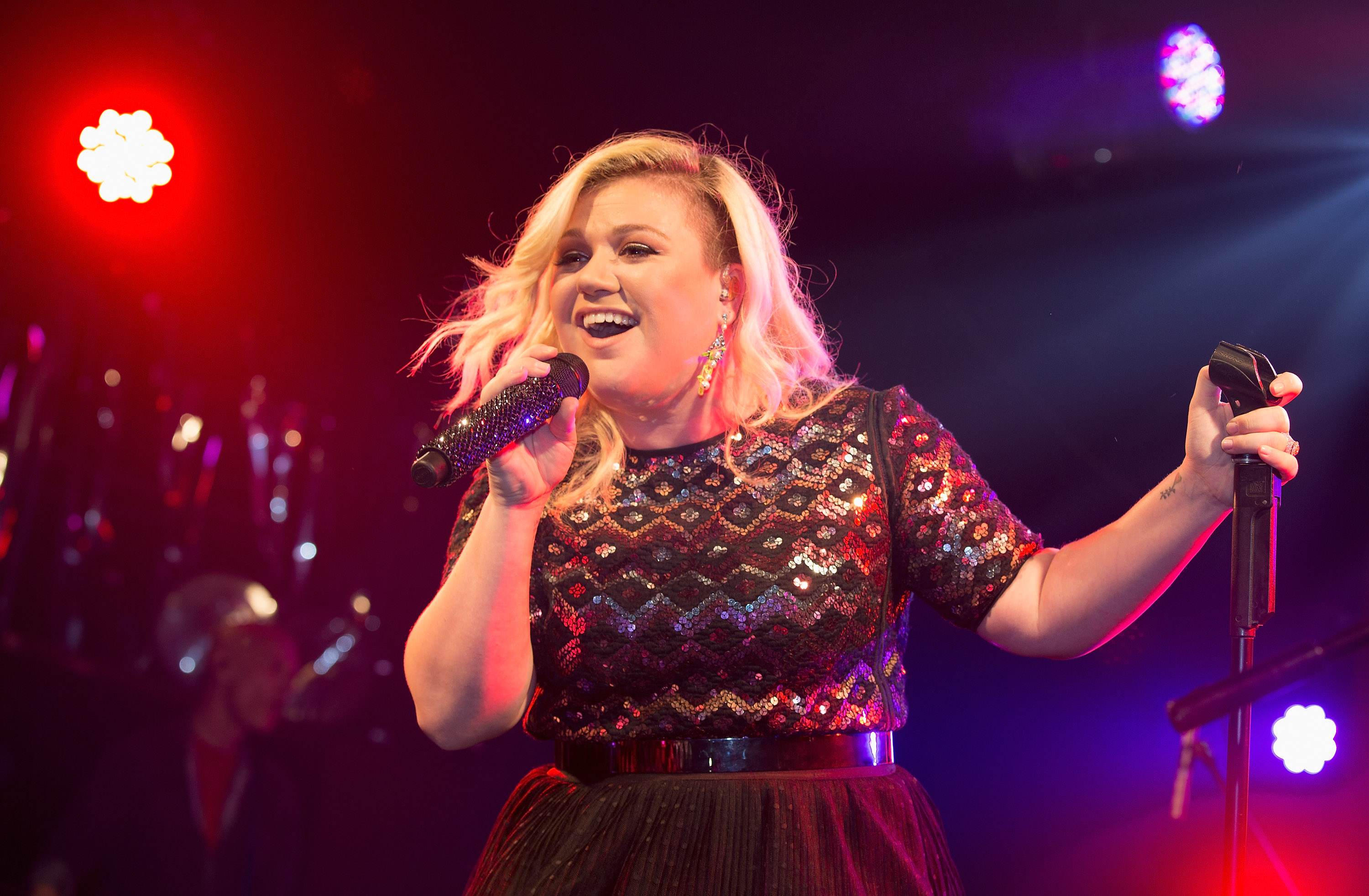LONDON, UNITED KINGDOM - FEBRUARY 14: Kelly Clarkson performs on stage at G-A-Y on February 14, 2015 in London, England.