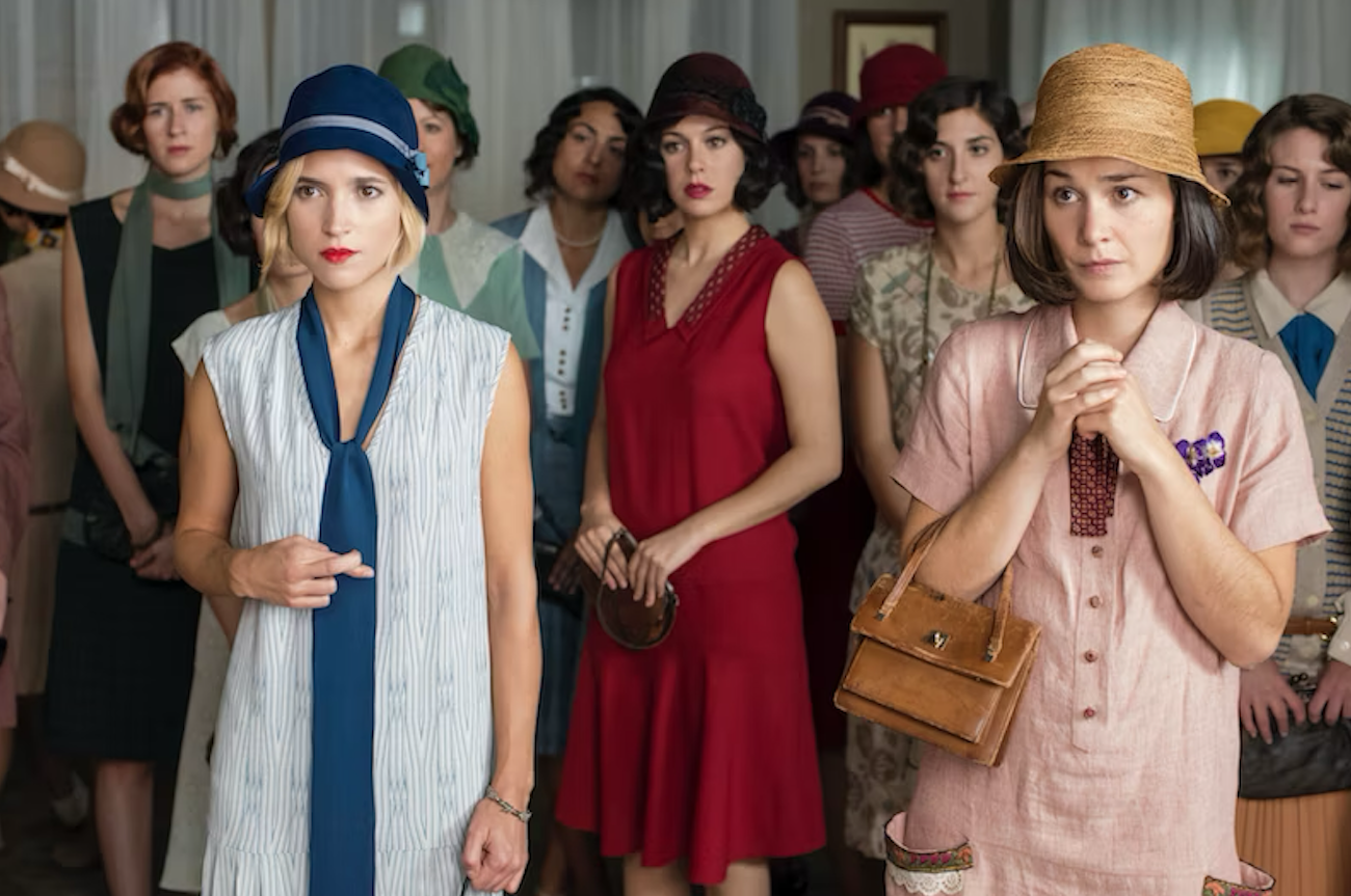 "Cable Girls" shows like "Bridgerton"