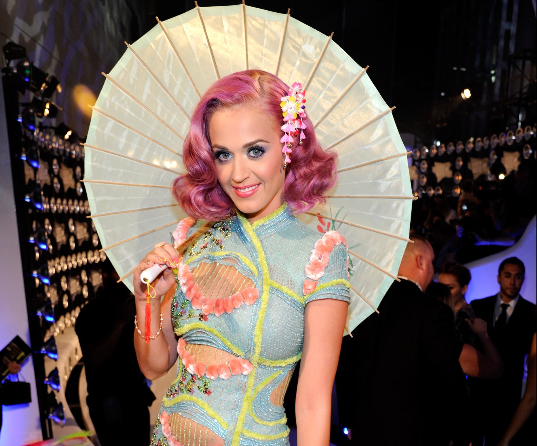 LOS ANGELES, CA - AUGUST 28: Katy Perry arrives at the The 28th Annual MTV Video Music Awards at Nokia Theatre L.A. LIVE on August 28, 2011 in Los Angeles, California.
