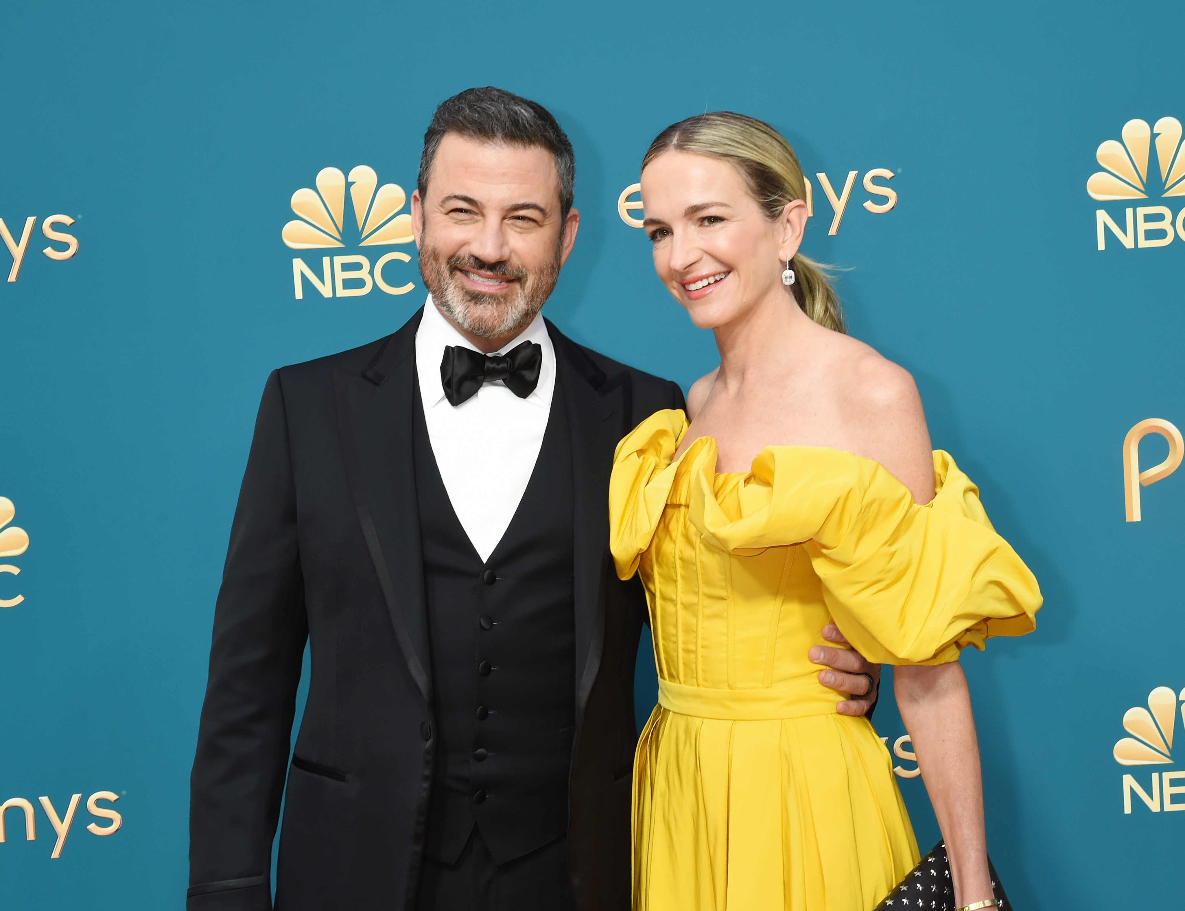Jimmy Kimmel and Molly McNearney at the 74th Primetime Emmy Awards held at Microsoft Theater on September 12, 2022 in Los Angeles, California. 