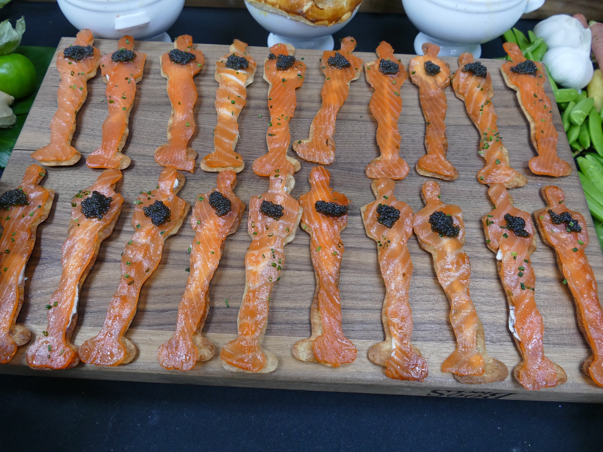 08 March 2023, USA, Los Angeles: Salmon snacks in the shape of the Oscar trophy from the kitchen of star chef Wolfgang Puck. This is the 29th time he has served up salmon for the celebrity guests after the Oscar gala - and this time, too, he has made provisions for the big appetite. 