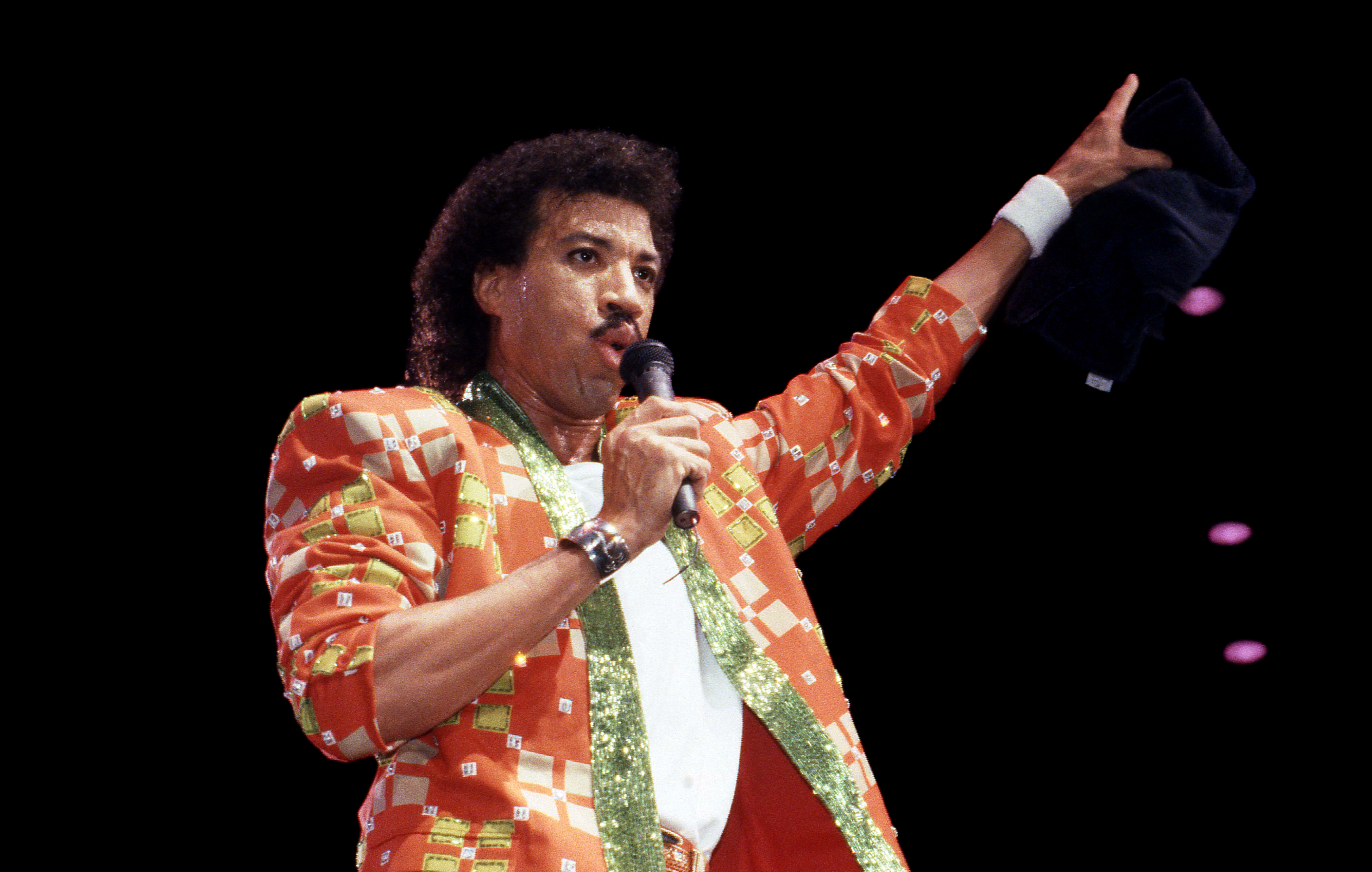Singer and song writer Lionel Richie (Lionel Brockman Richie, Jr.) performs at the Rosemont Horizon in Rosemont, Illinois in January 1983. 