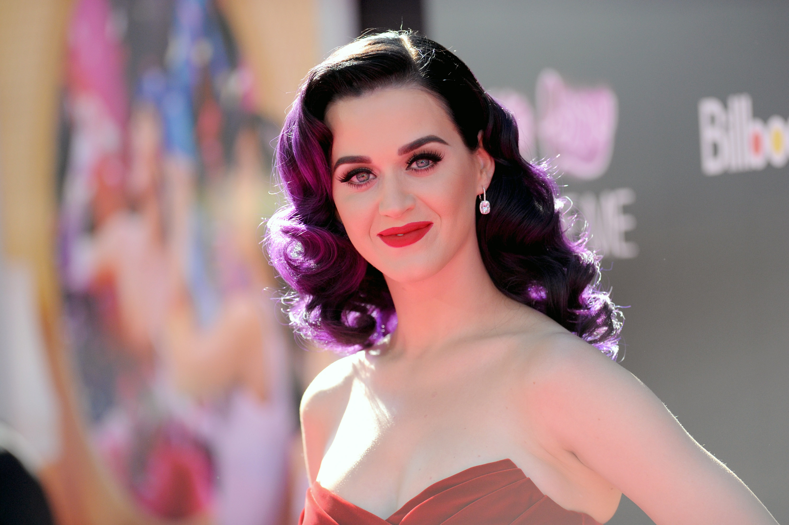 HOLLYWOOD, CA - JUNE 26: Singer Katy Perry arrives at the premiere of Paramount Insurge's "Katy Perry: Part Of Me" held at Grauman's Chinese Theatre on June 26, 2012 in Hollywood, California. 