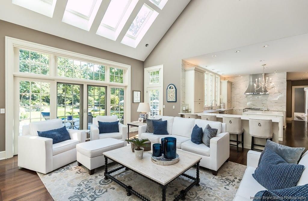 Travis Kelce home living room