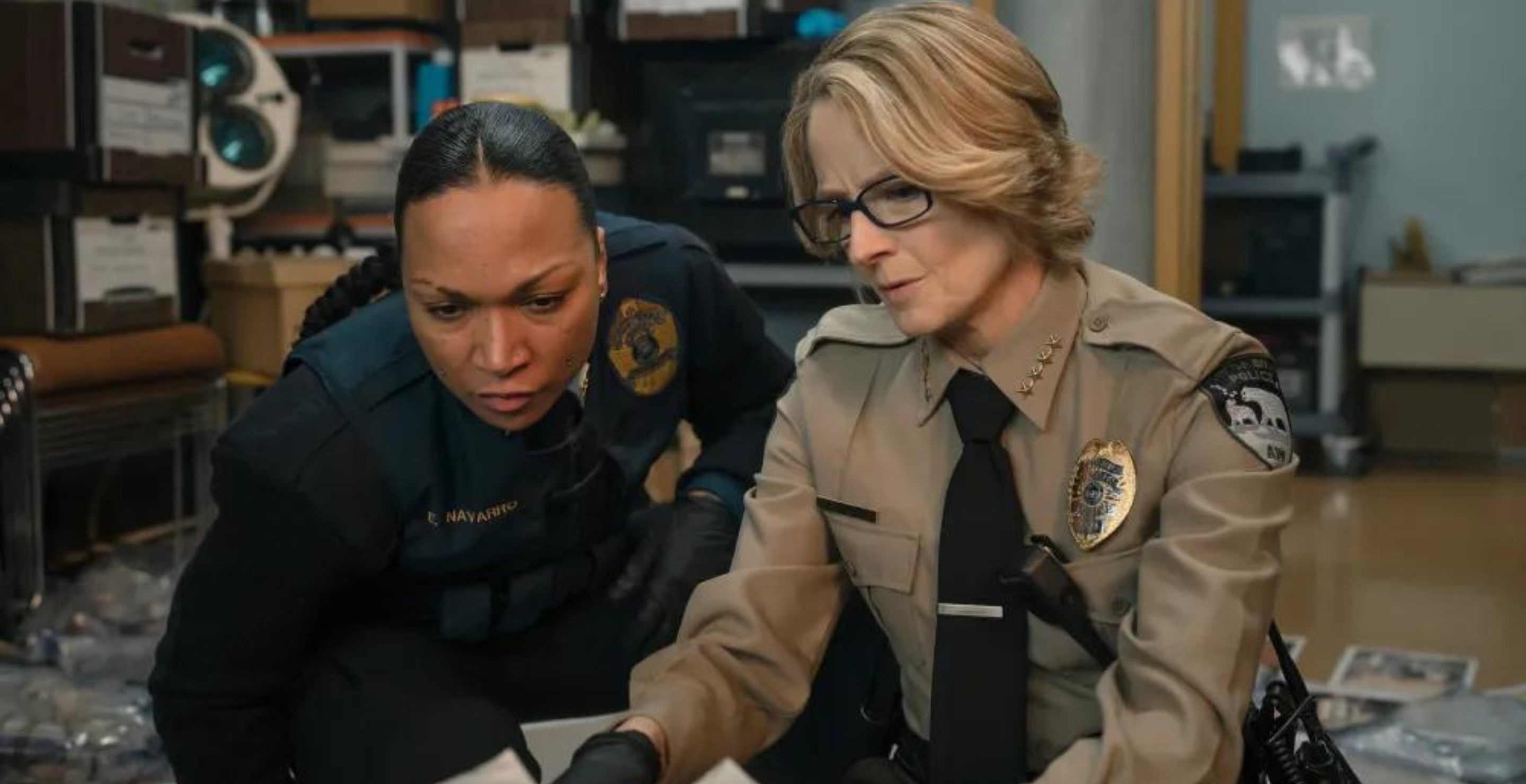 Kali Reis and Jodie Foster on "True Detective: NIght Country"