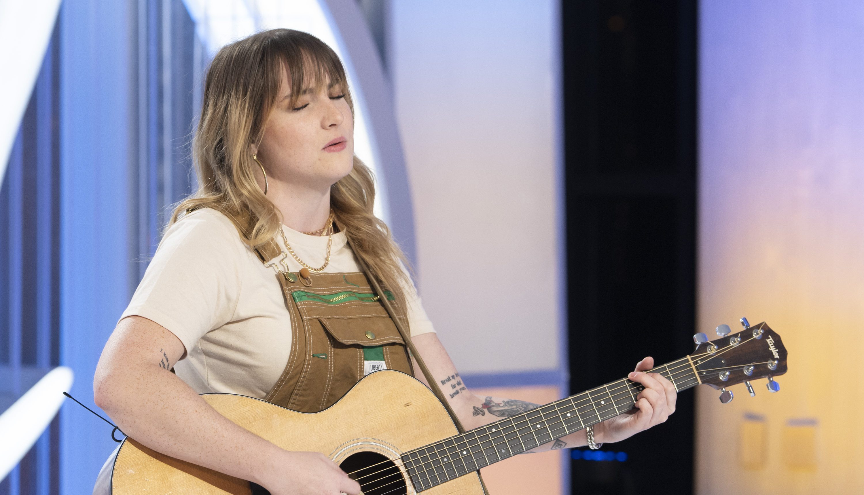 AMERICAN IDOL – “703 (Auditions)” Talented hopefuls inch one step closer to Hollywood stardom as they audition for judges Luke Bryan, Katy Perry and Lionel Richie. Ryan Seacrest hosts. Meanwhile, viewers glimpse into the judges’ own beginnings with memorable trips to their hometowns. SUNDAY, MARCH 3 (8:00-10:01 p.m. EST), on ABC.
