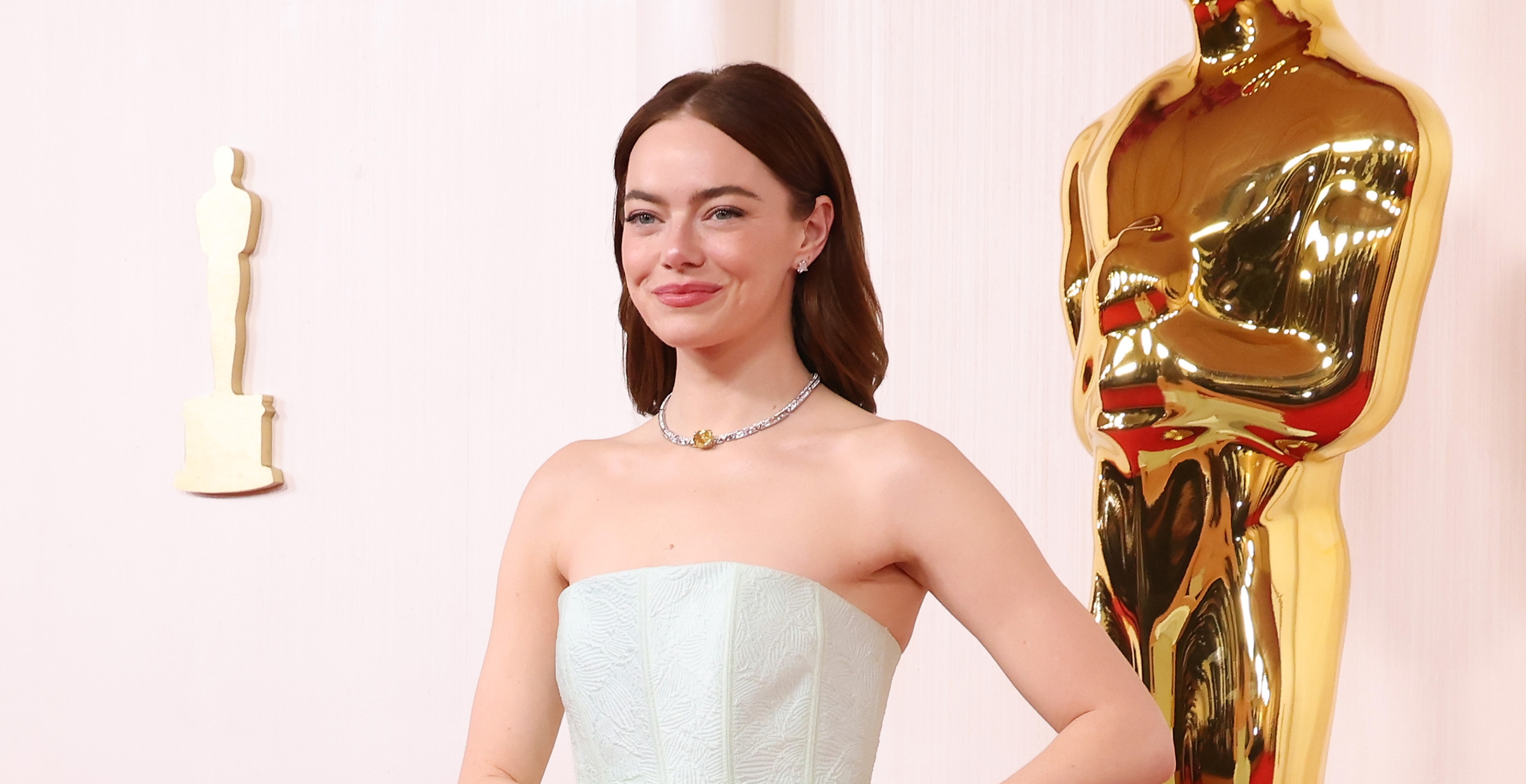 Emma Stone 2024 Oscars red carpet