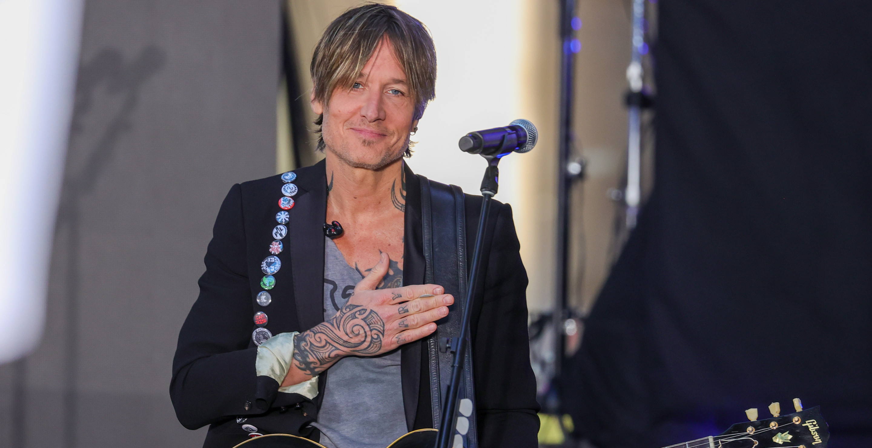 Keith Urban Remembers First Time He Met Toby Keith