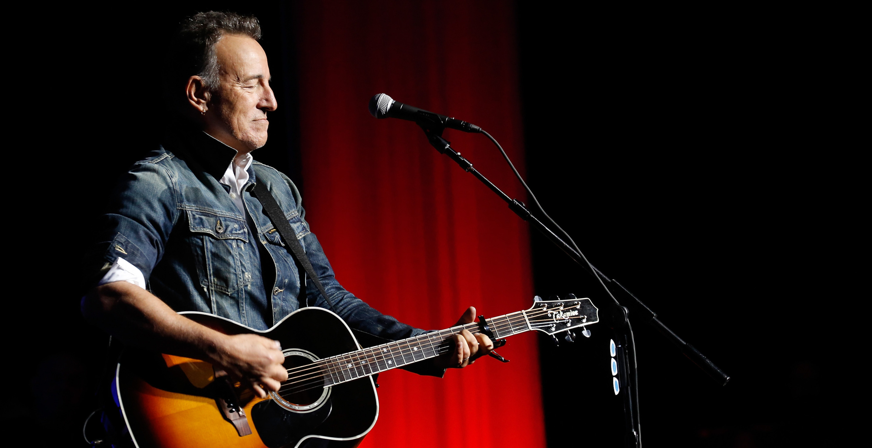 Bruce Springsteen Trends Following John Mellencamp Meltdown