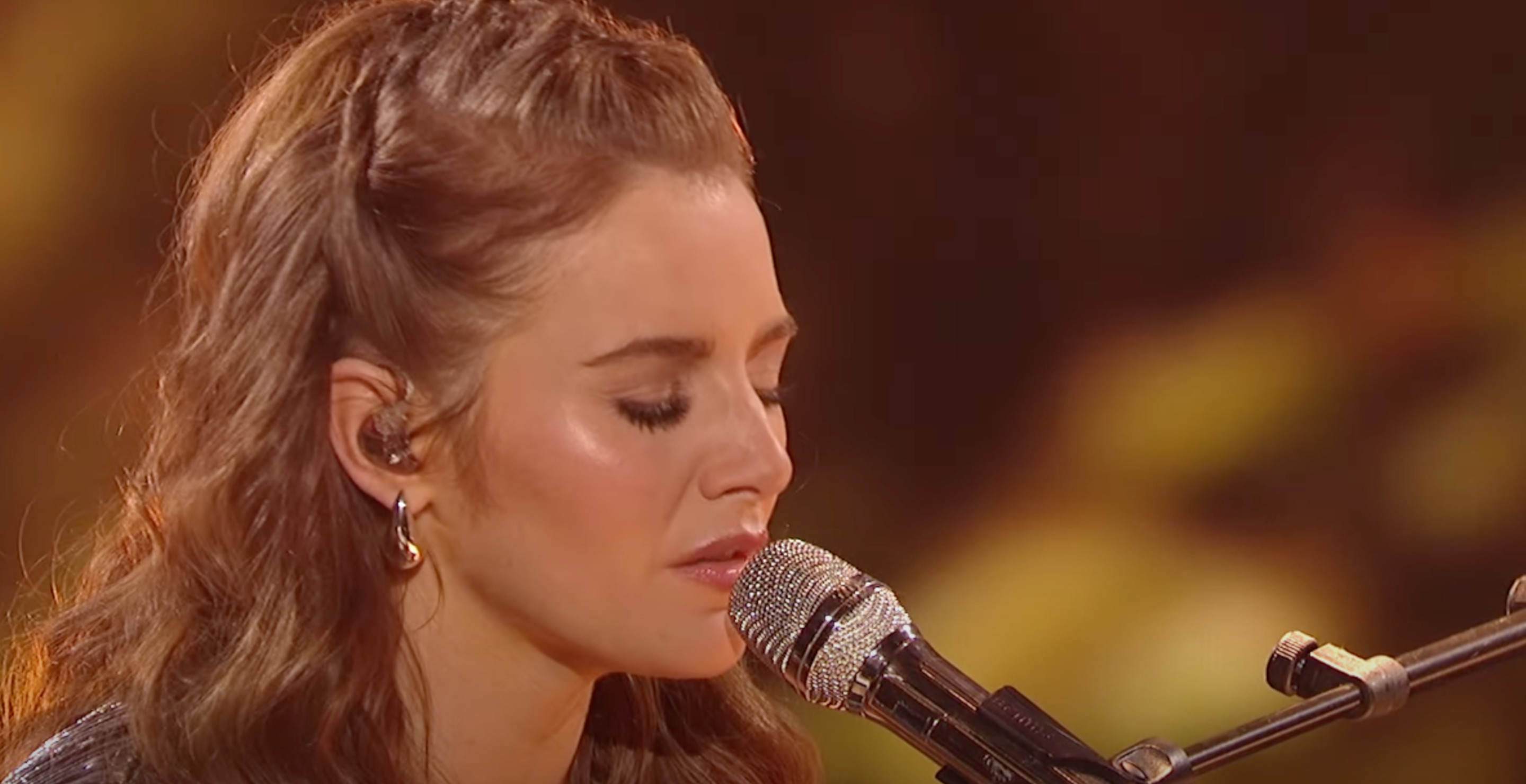 Emmy Russell Says Katy Perry Encouraged Her To Play Loretta Lynn Classic On 'American Idol'