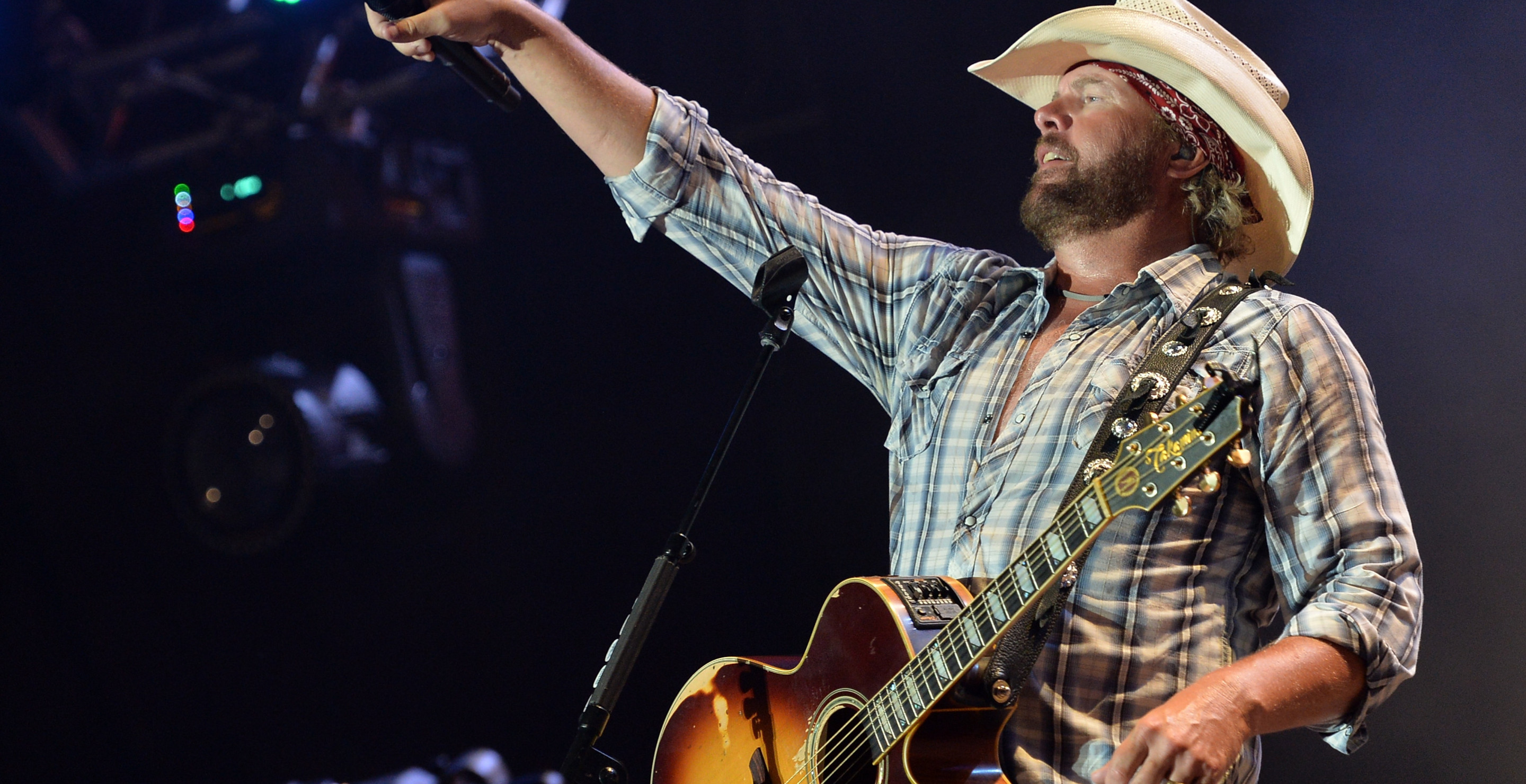 Listening to Toby Keith Makes Me Sad Now, And I Can't Stop Thinking How Cancer Sucks