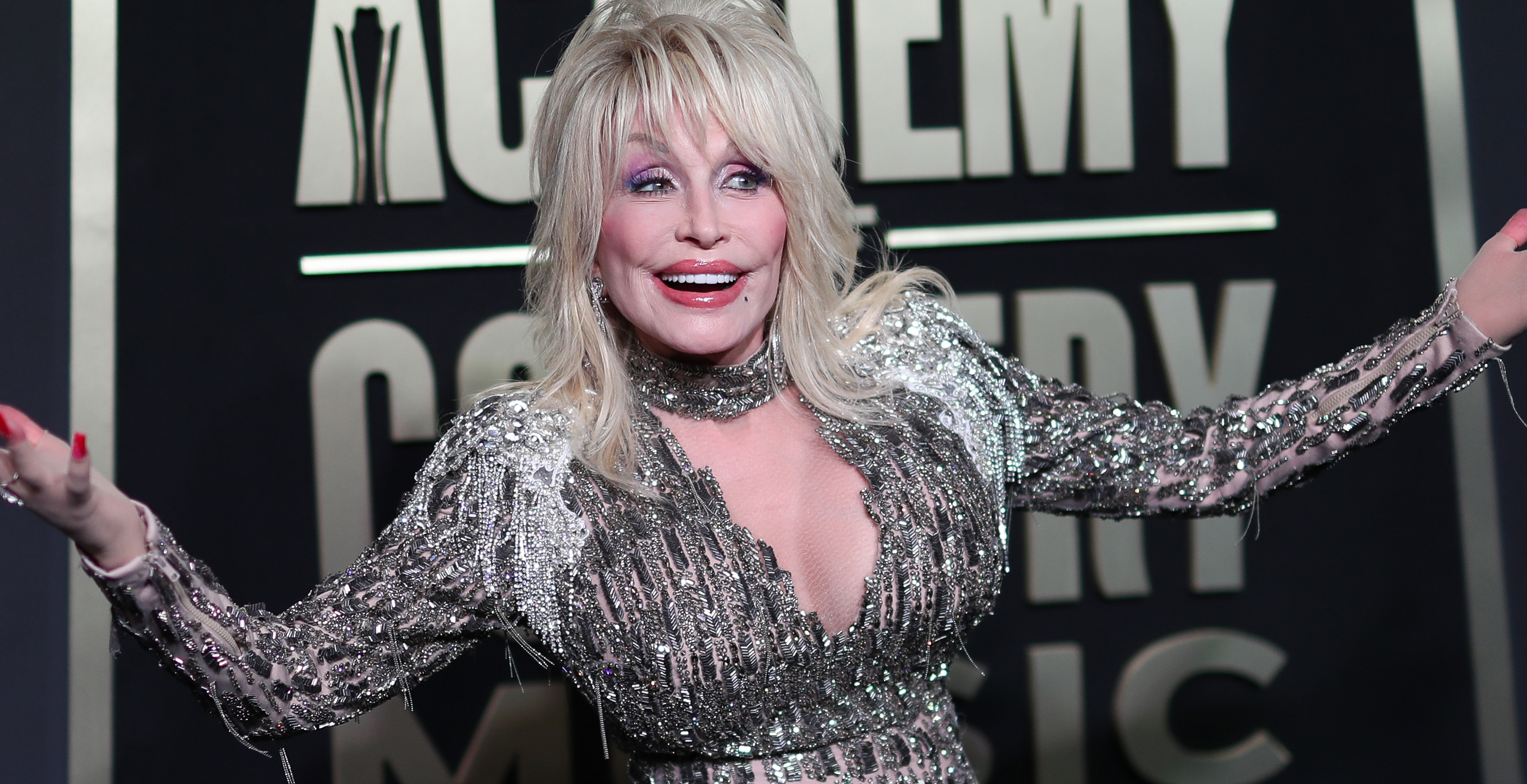 Dolly Parton Shares Her Real Feelings About Beyoncé Covering "Jolene"