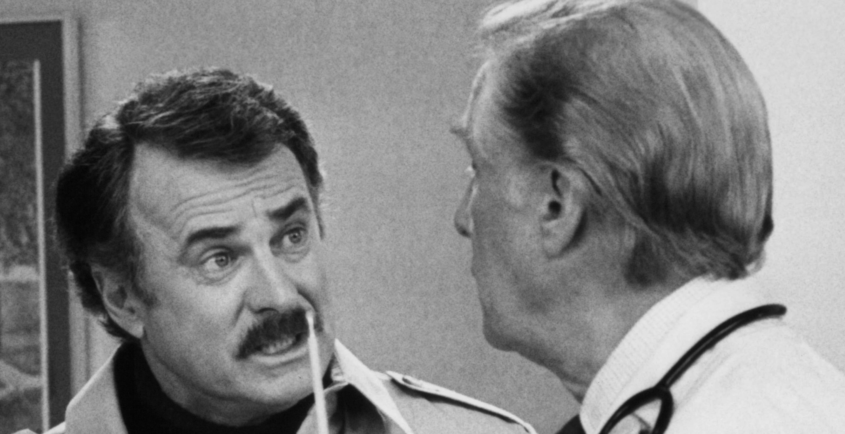 dolly-parton-grieves-over-loss-of-9-5-co-star-dabney-coleman