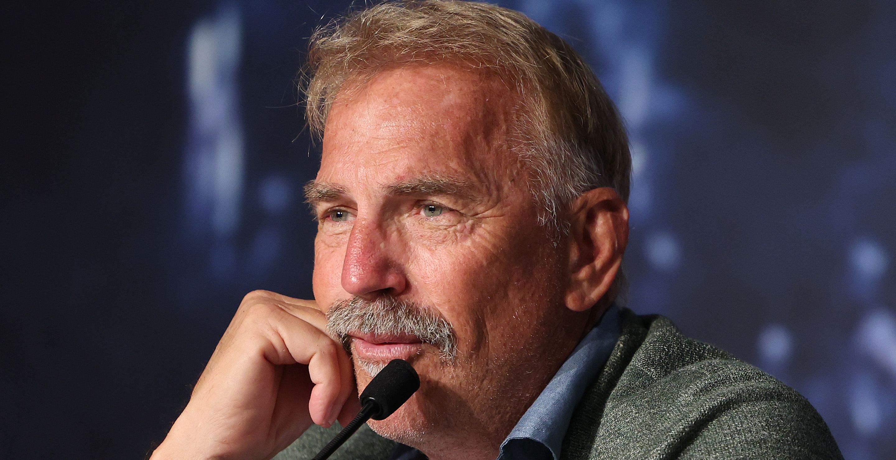 kevin-costner-is-emotional-after-standing-ovation-for-new-film