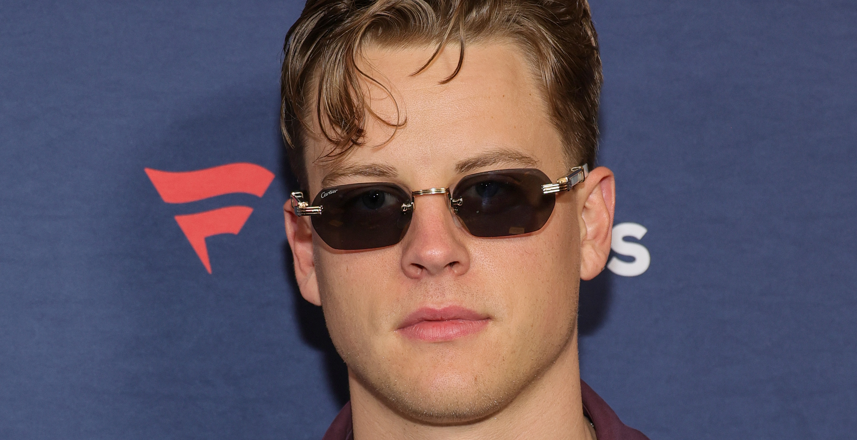 Star QB Joe Burrow Gives Thumbs Down to Country Music