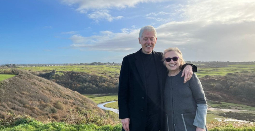 Bill Clinton's 49th Anniversary Photo To Hilary Draws Plenty Of Attention