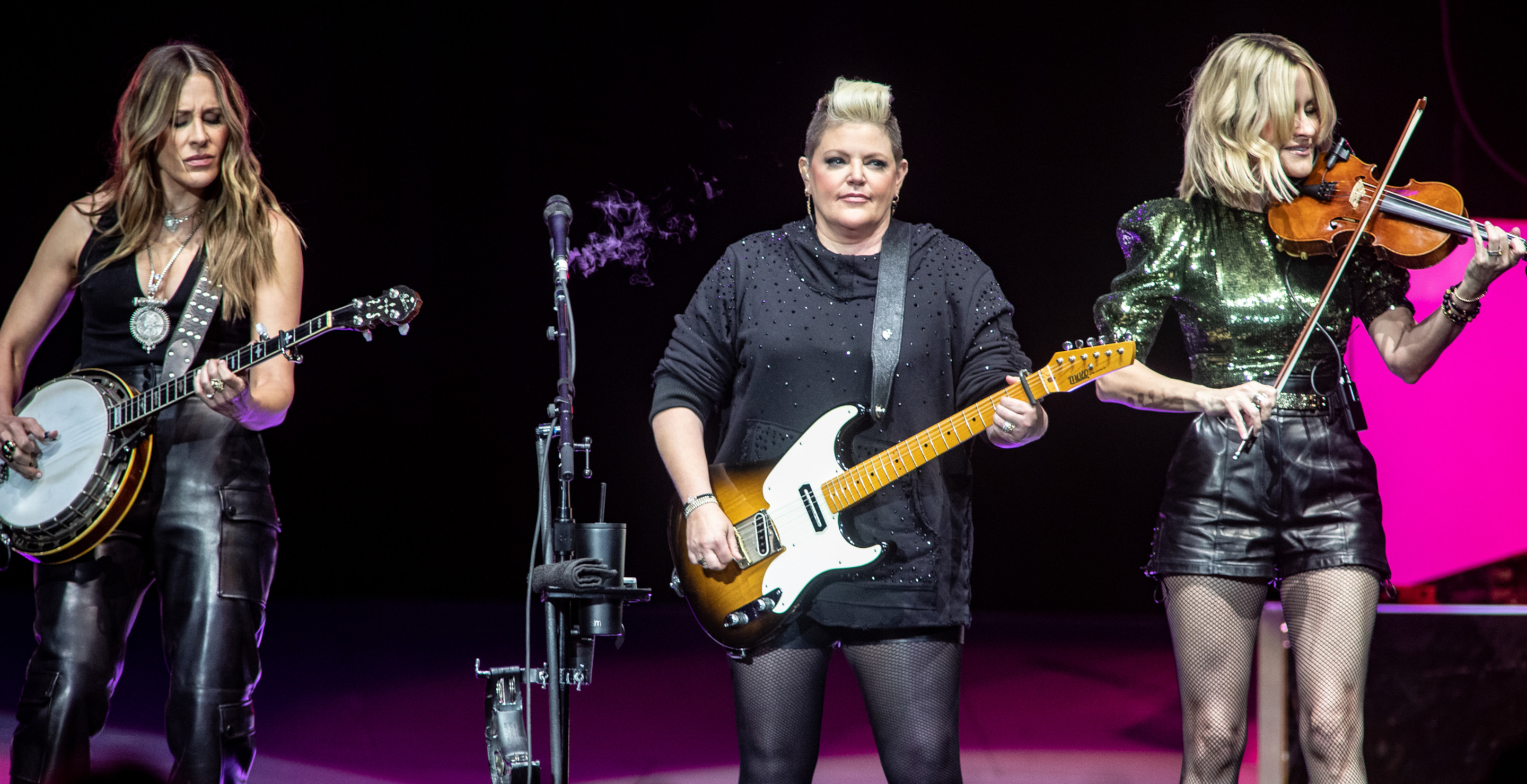 The Chicks Fans Blast Trump Supporters For Using “Not Ready To Make Nice” On Social Media
