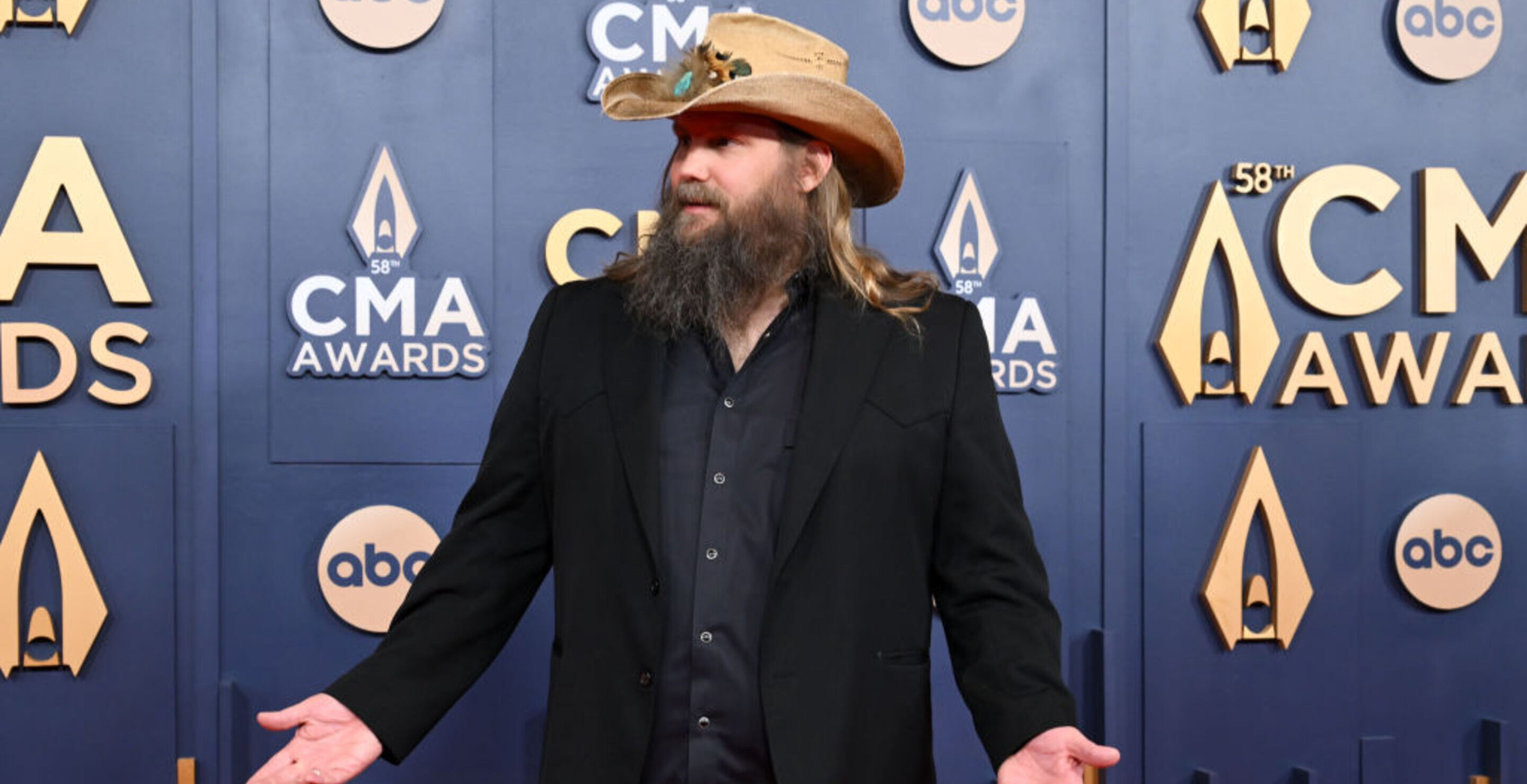 chris stapleton visits hospitalised teen who suffered car accident
