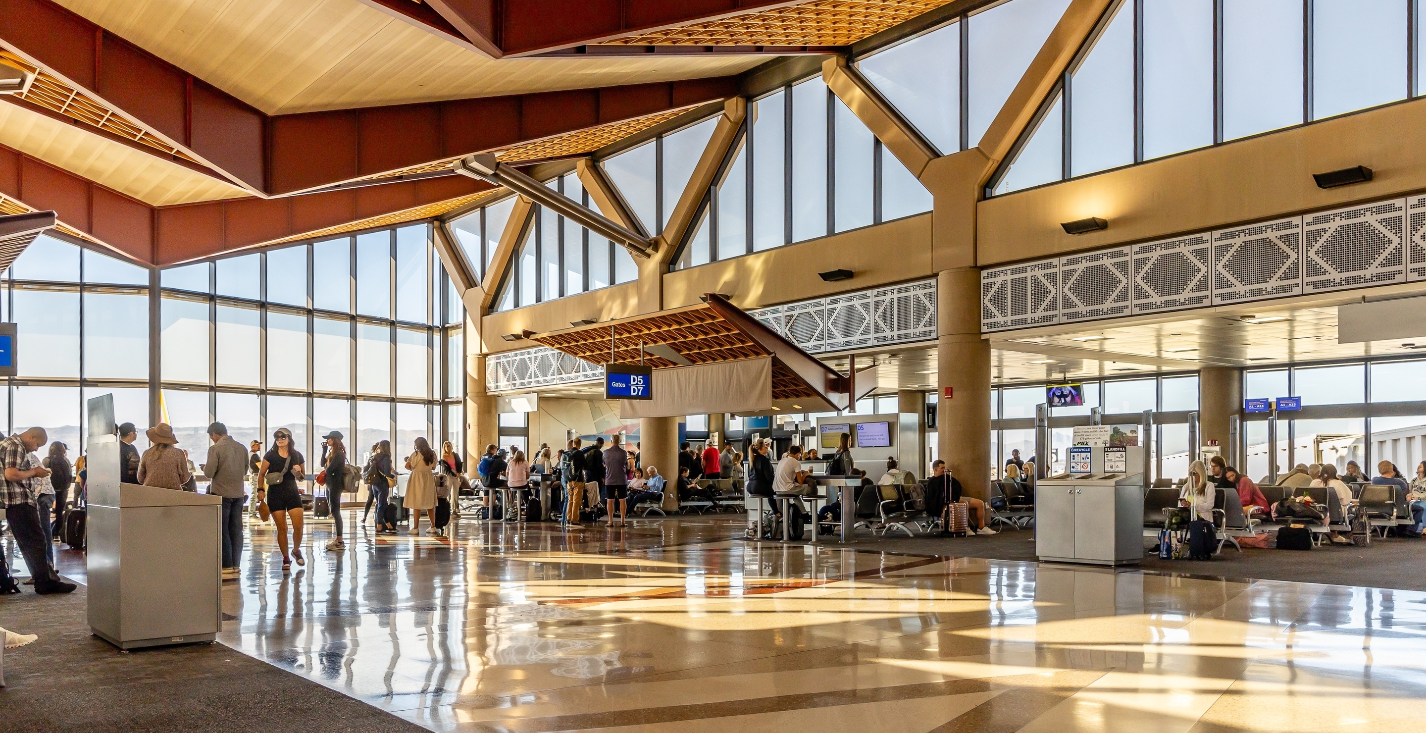 Brawl At Phoenix Airport Ends In A Shooting And A Stabbing
