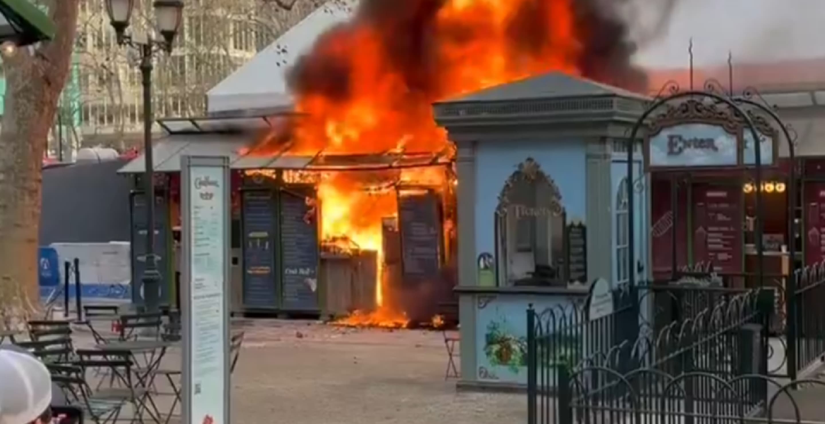 Bryant Park Winter Village Fire