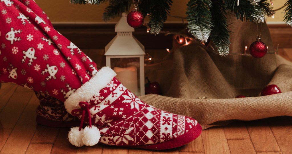 Carrie Underwood Christmas traditions matching pjs
