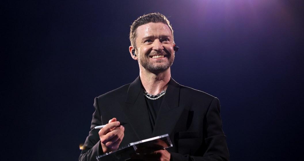 Justin Timberlake wardrobe malfunction