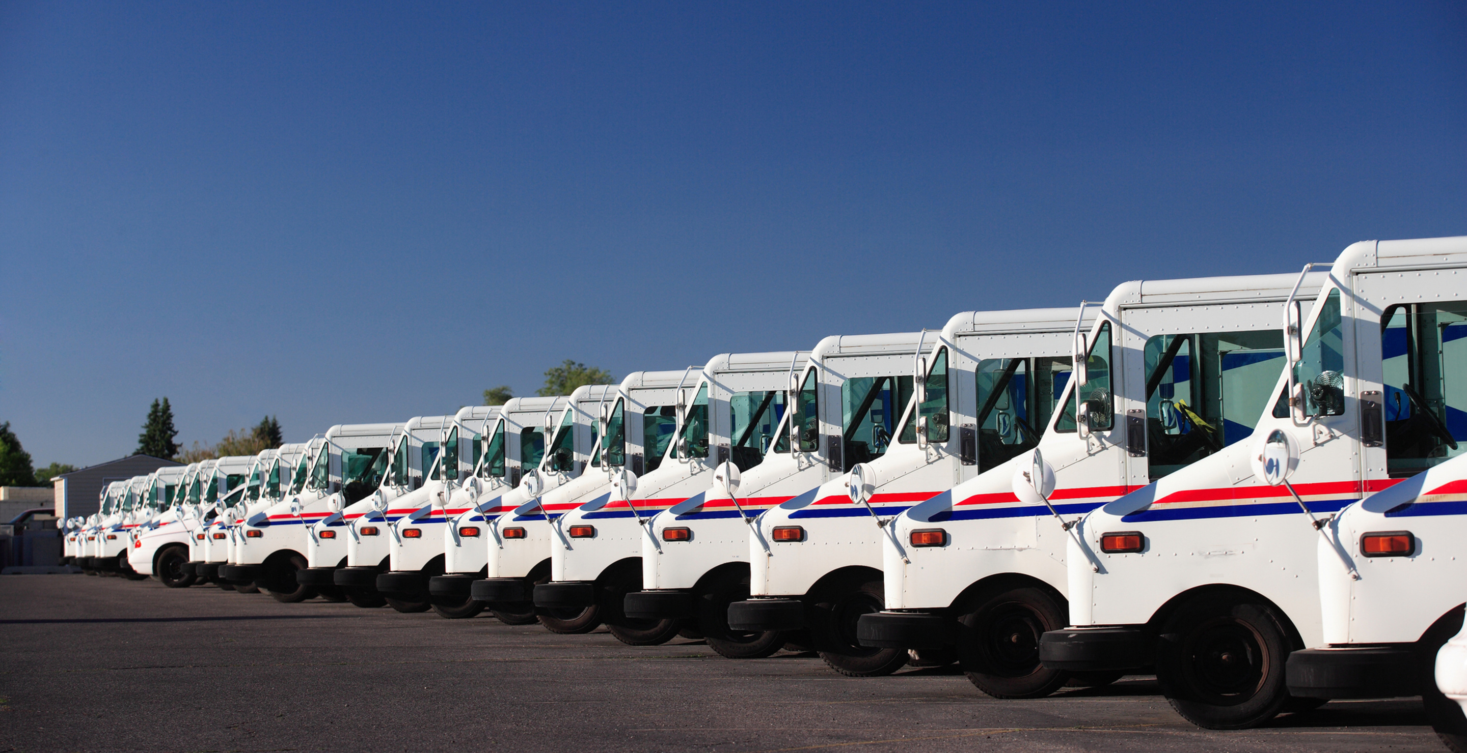 USPS Worker Brutally Stabs Co-Worker Inside Of Her Apartment Before Fleeing In Uniform
