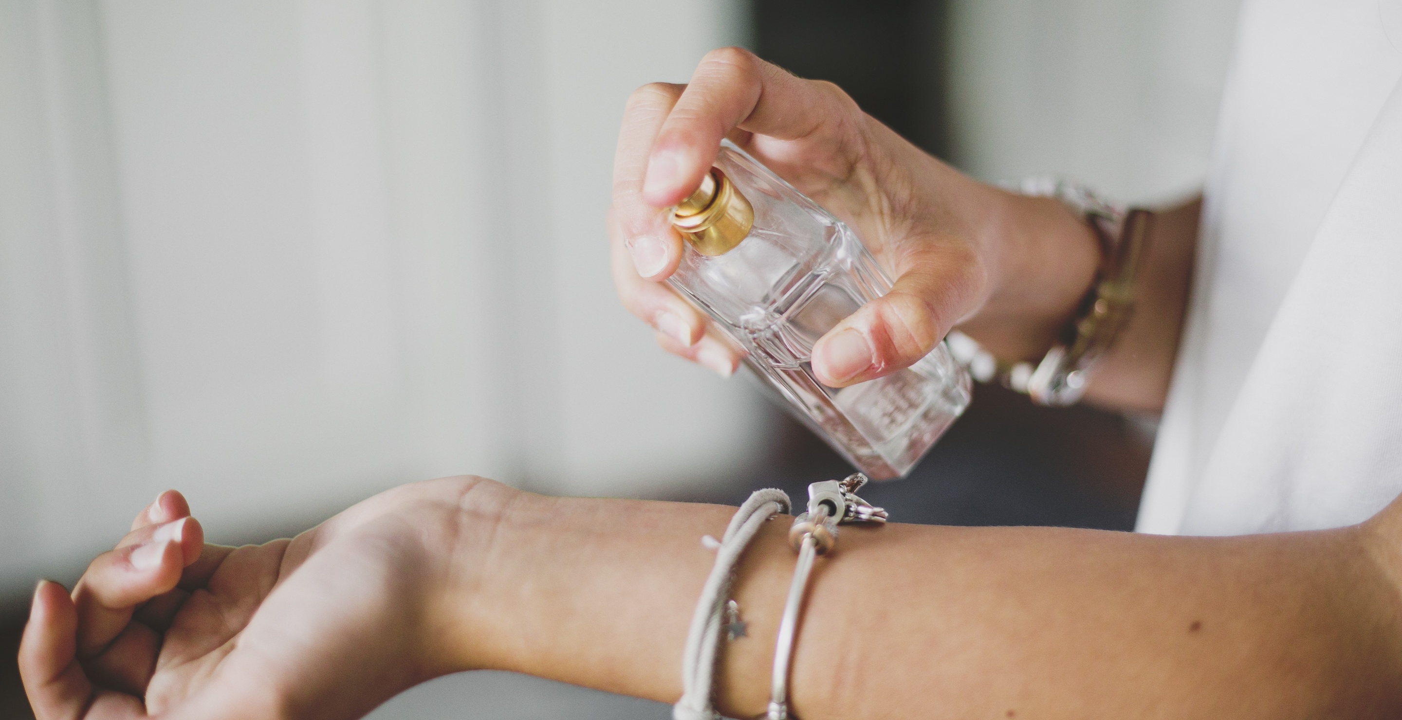 Doctor Warns People To Avoid Popular Beauty Product That Can Cause Cancer