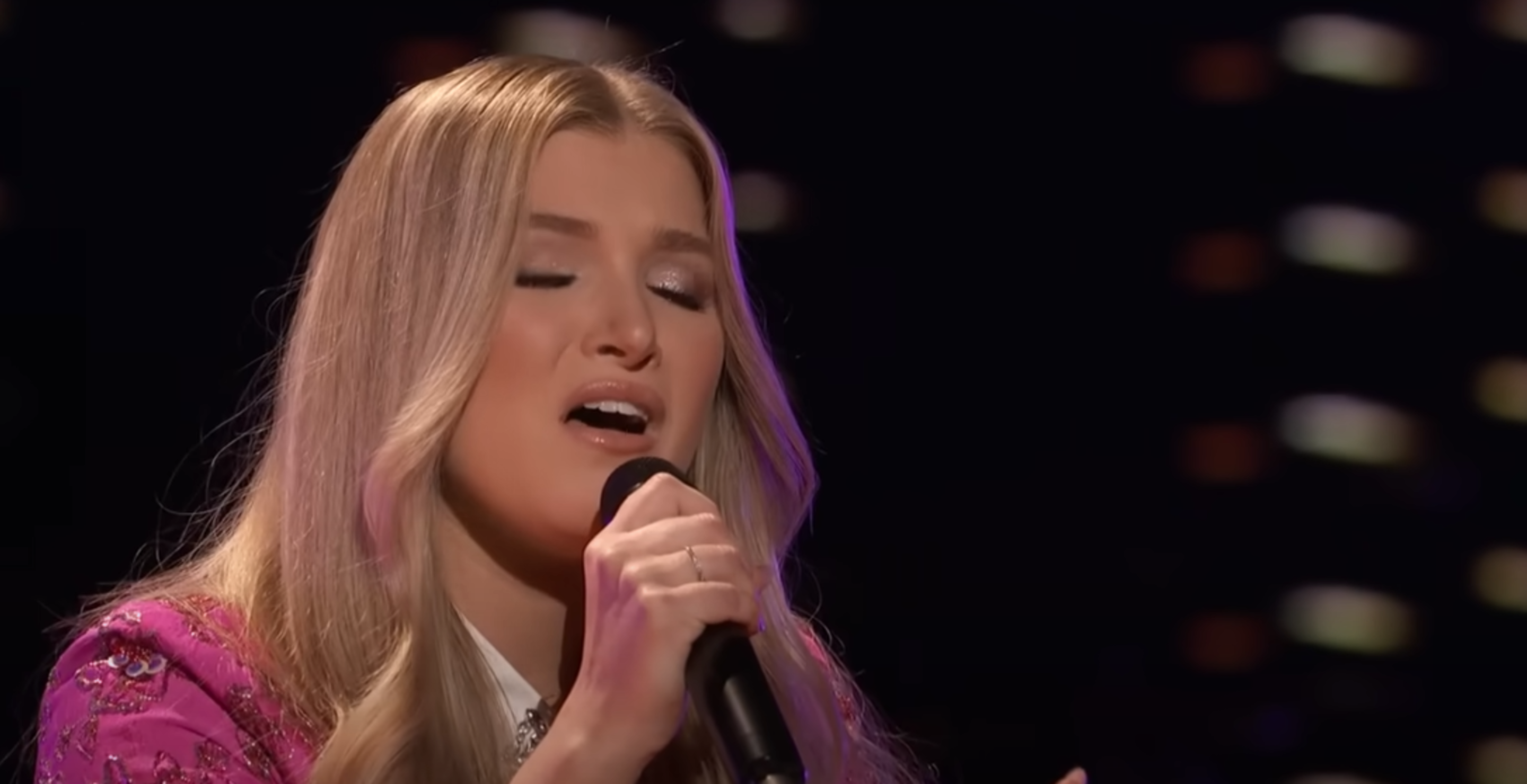 michael buble gets emotional after contestant loses dad over cancer