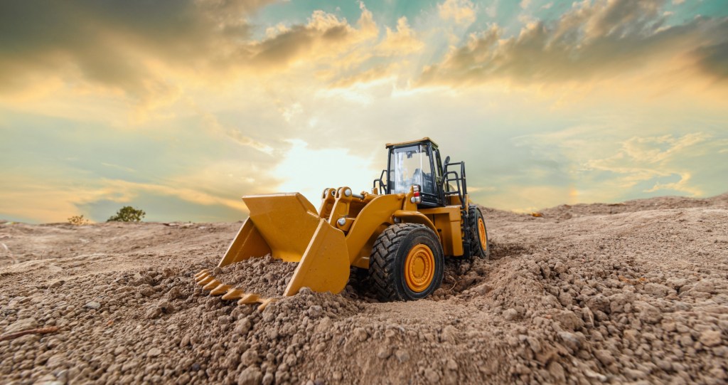 selling dirt under Morgan Wallen's old home