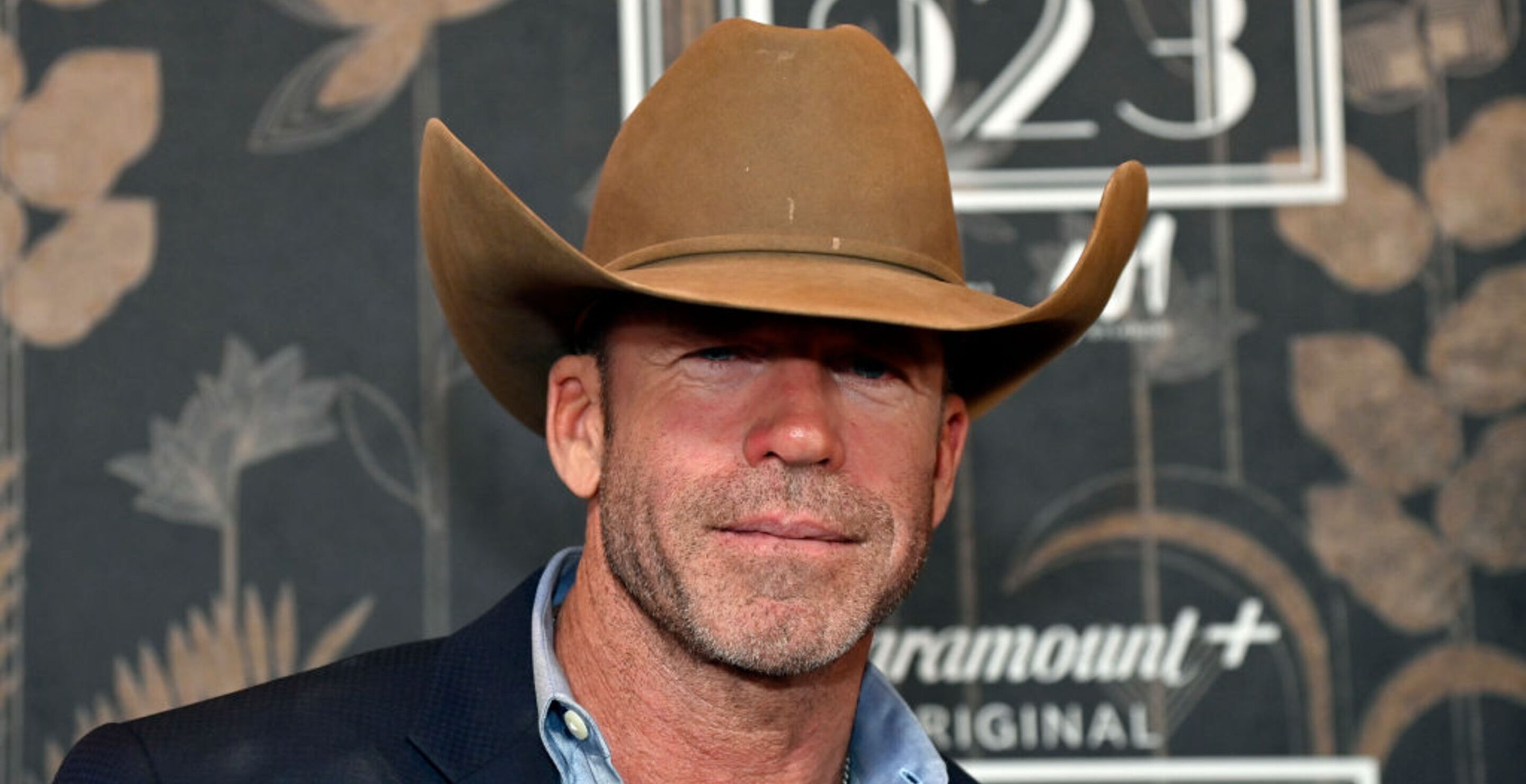 taylor sheridan roasted by yellowstone viewers