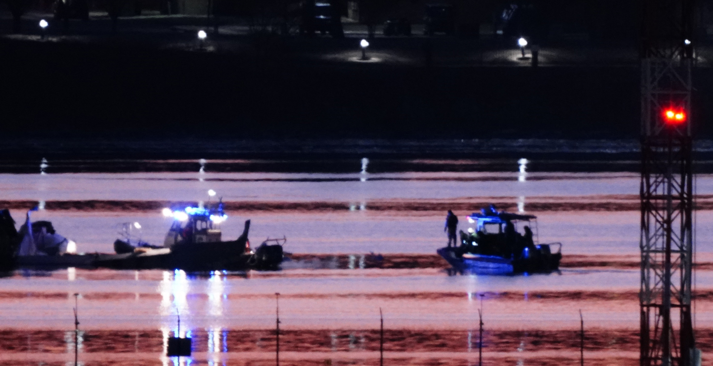 Aviation Expert Says Reagan Airport Is One Of Most Difficult To Land In After Deadly Crash