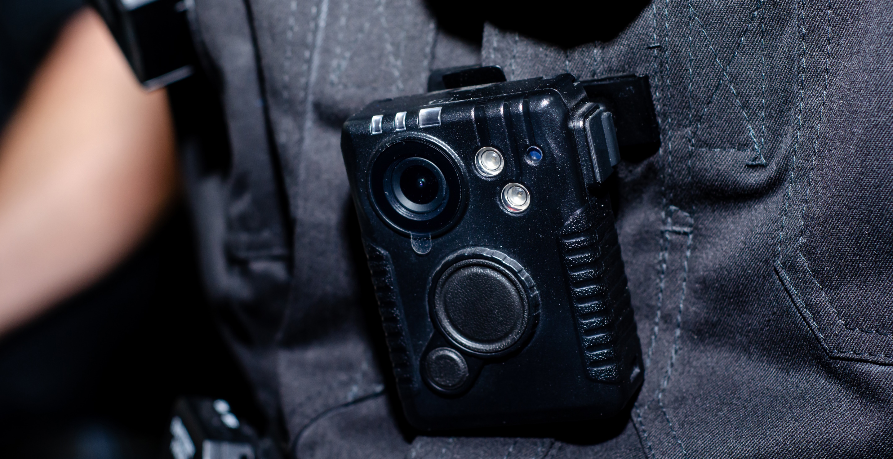 Two Police Officers Allegedly Refuse To Help Dying Man Because Their Shift Was Almost Over
