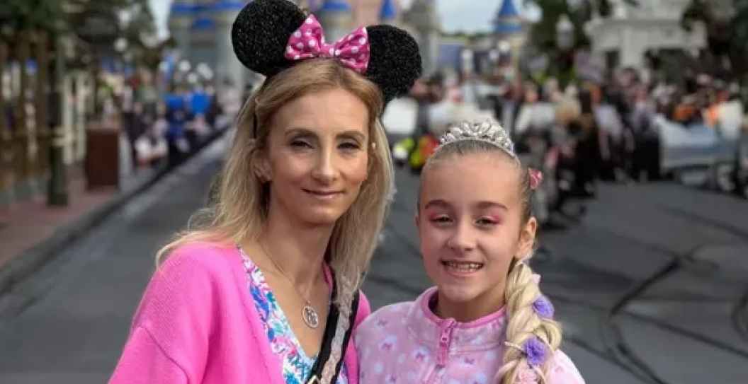 Justyna and Brielle Beyer