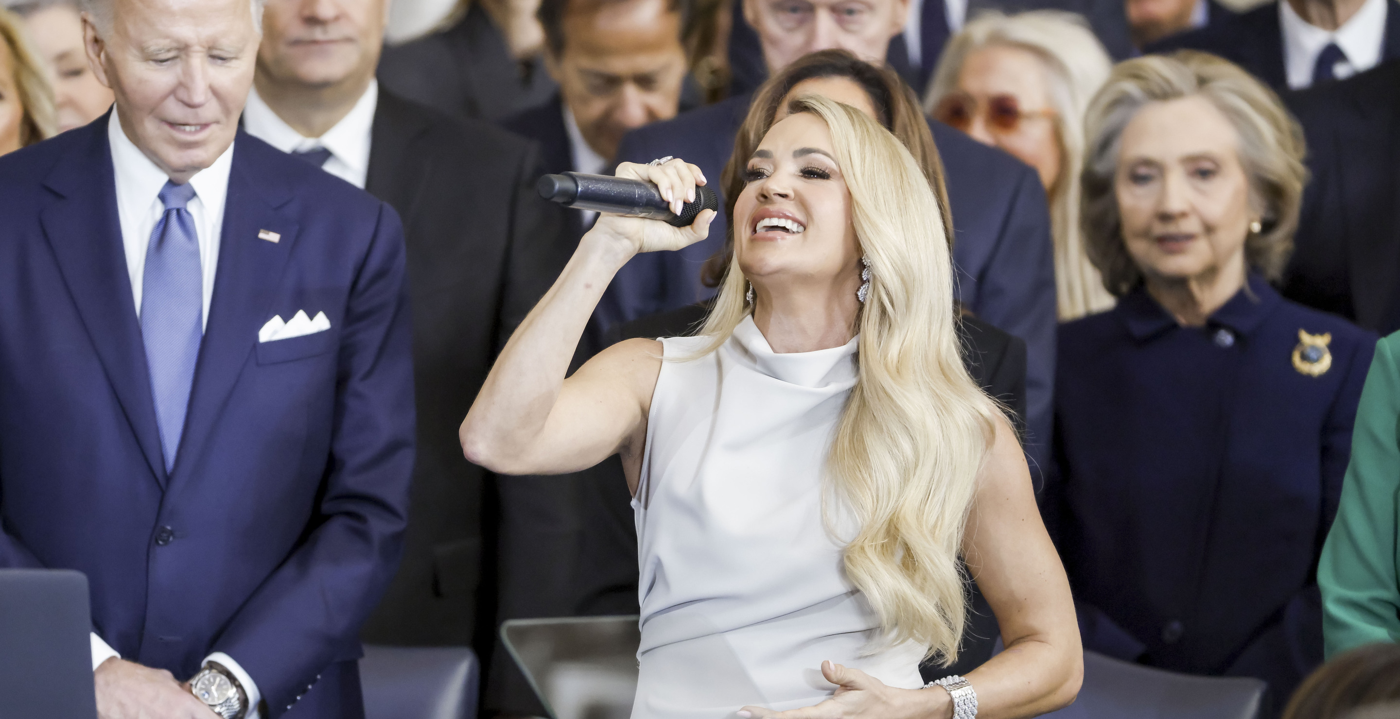 Kelly Stafford defends Carrie Underwood For Performing At Trump’s Inauguration
