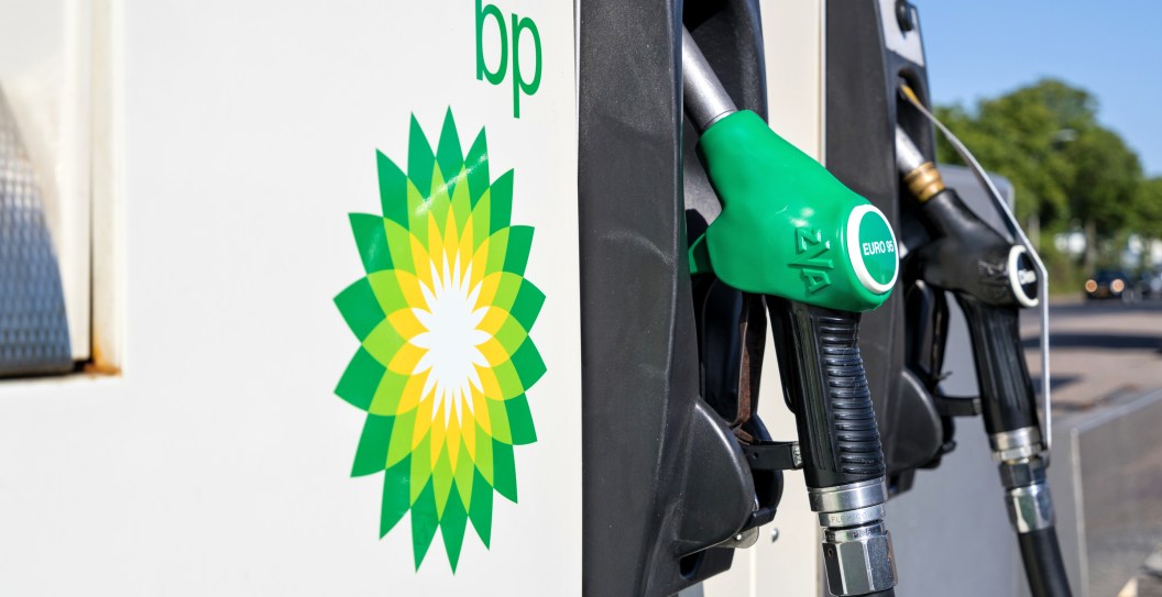 Major Oil Company And Gas Chain Faces Mass Layoffs