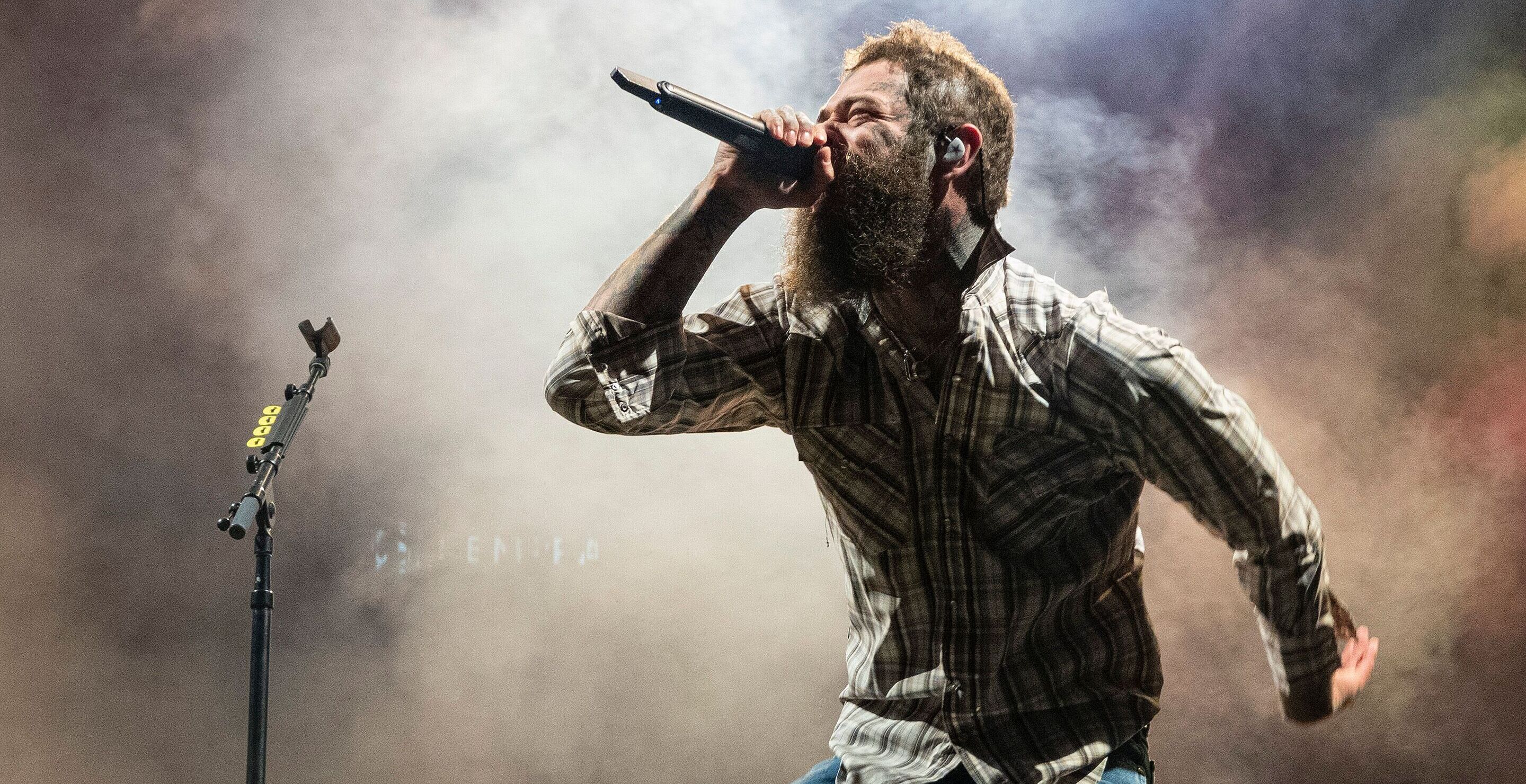 Post Malone Proves He's The Ultimate Diner With Big Pizza Hut Tip