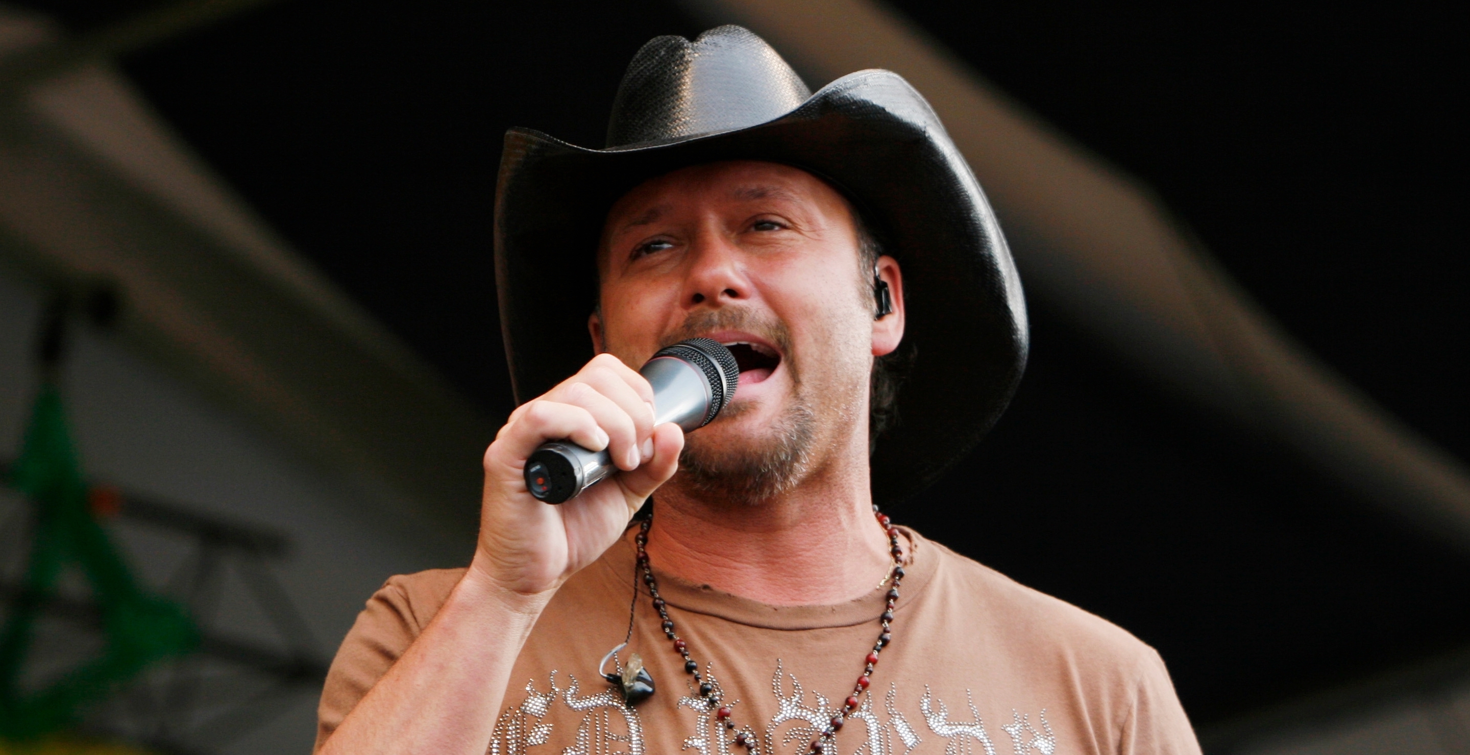 Tim McGraw Leaves Netflix Drama to Undergo Back Surgery