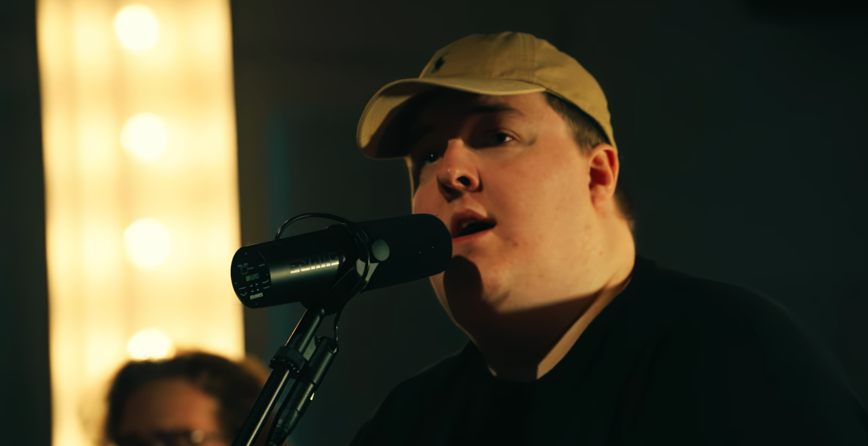 Watch Gareth's New Music Video For Latest Single Last Thing I Do