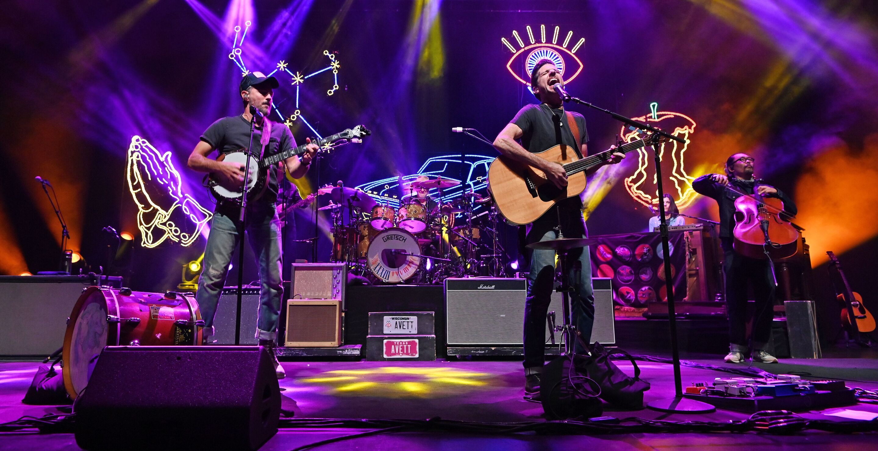 Watch The Avett Brothers Honor Toby Keith With Rousing Rendition Of As Good As I Once Was