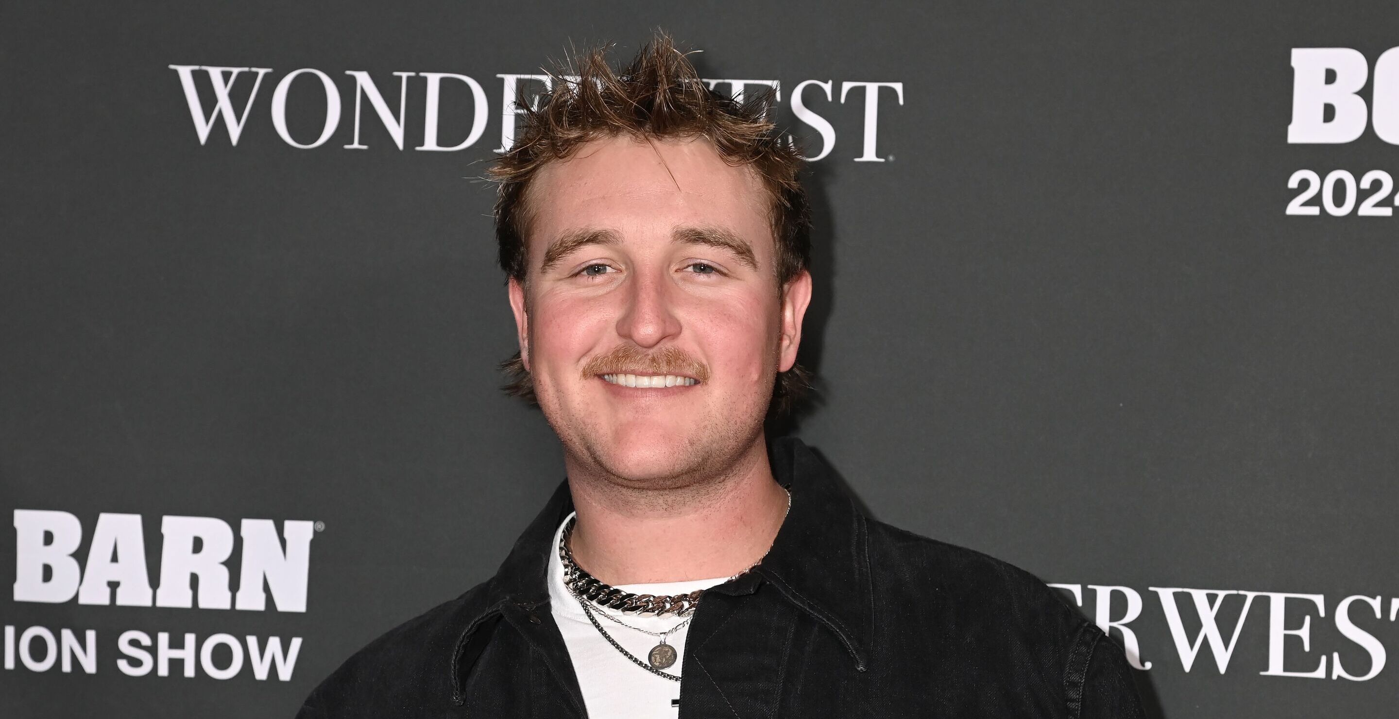 Infamous Oil Money Singer Performs At CRS To The Disappointment Of Everyone